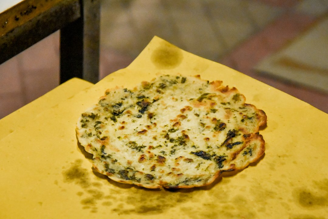 Amano le cose semplici a #Montecampano, (#Amelia, #Terni) su un colle che domina la bassa #Valnerina. E i sapori genuini, quelli fatti di ingredienti quotidiani e di emozioni autentiche. Come la "Fregnaccia", che vi racconto sul blog! 😉 
👉 bit.ly/2XPMgdb