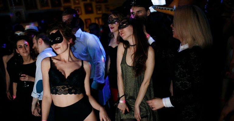 Girls Alte Braungebrannt Partysex