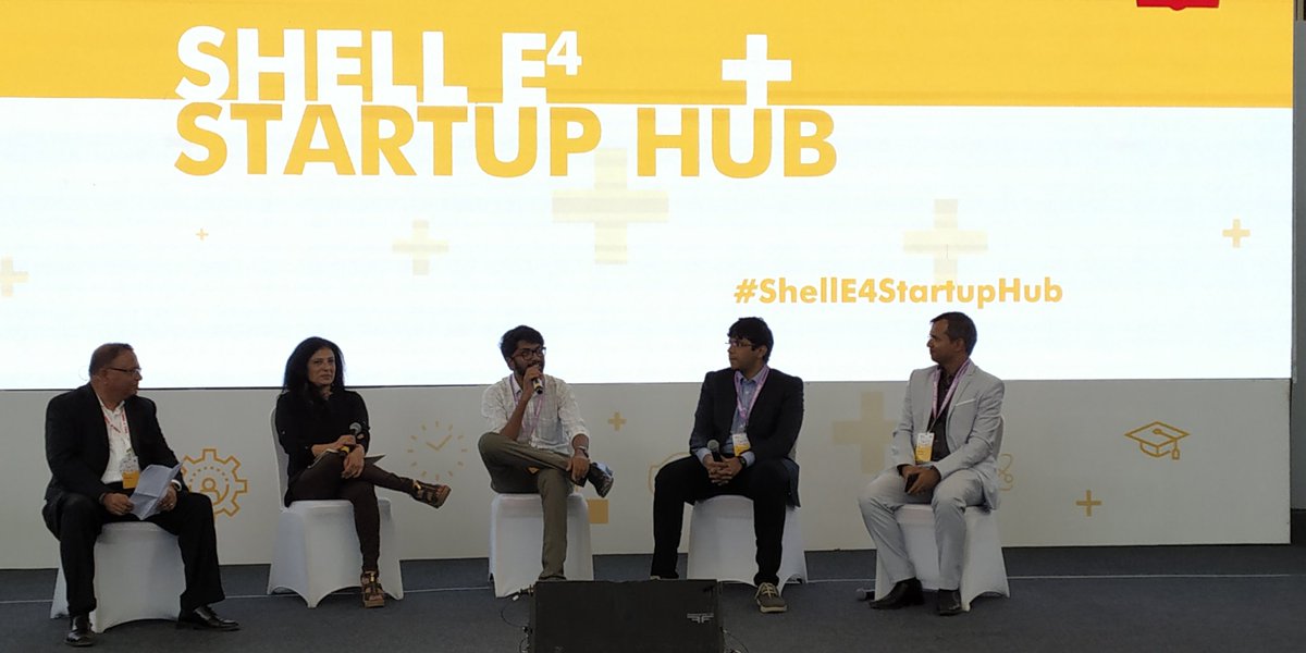 YourStoryCo's tweet photo. "You can't digitize for the sake of digitization. The real value is when you can identify the ROI before adoption of digital tech," says Daniel Raj David, Co-Founder of @DeTectTechIITM, while talking about how a company should go about Digitalization
#ShellE4DemoDay @Shell_India https://t.co/vGVnY6NmHt