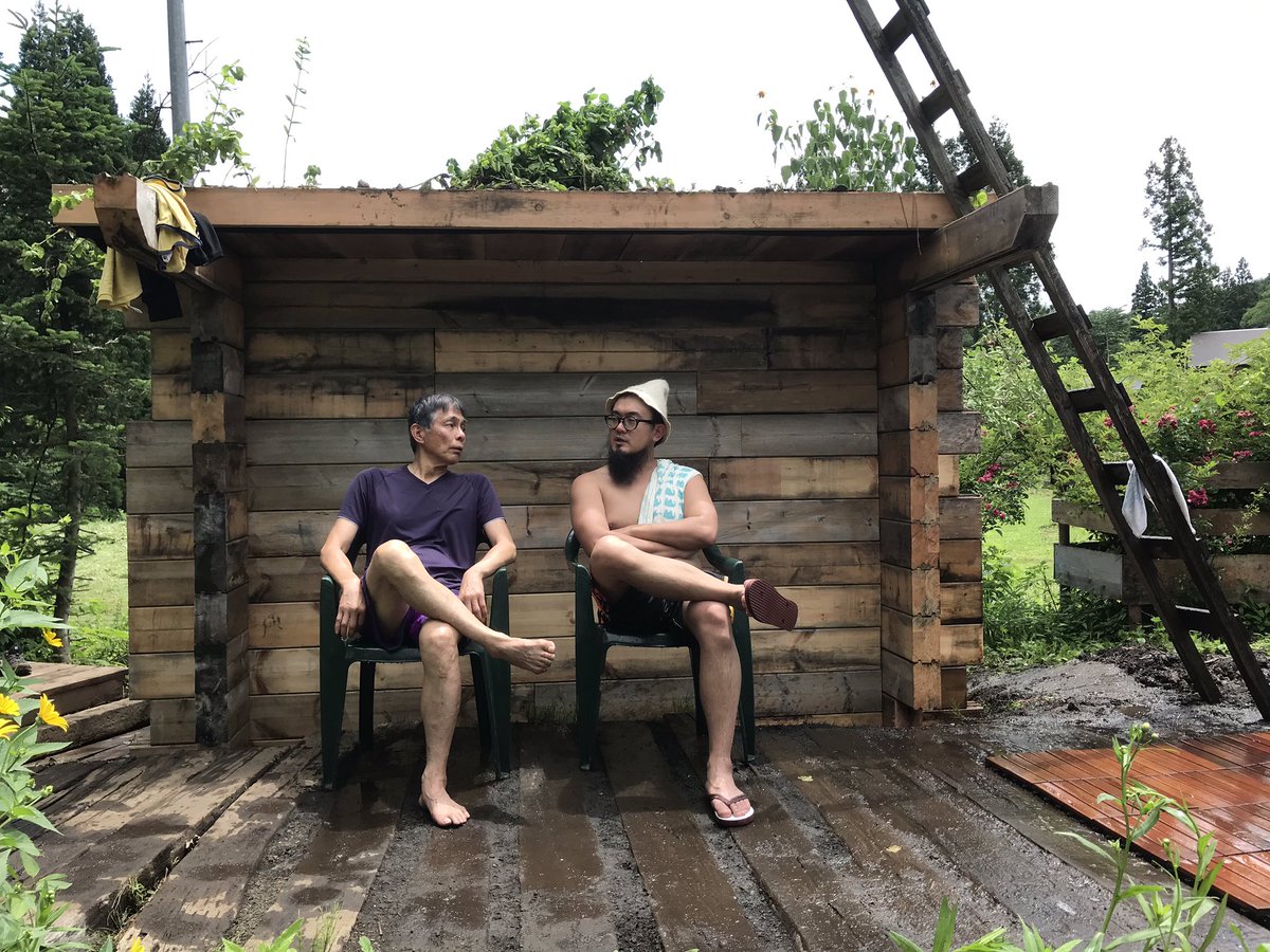 loghouse_lograf's tweet photo. みんないい笑顔
・
#loghouse #loghome #lograf #ログハウス #森に住もう部 #ログラフ #木の家 #自然素材の家 #diy #セルフビルド #オールドログ #oldlog #oldlogcabin #sauna #thesauna #野尻湖 #ととのう https://t.co/DDYPfdqLOS