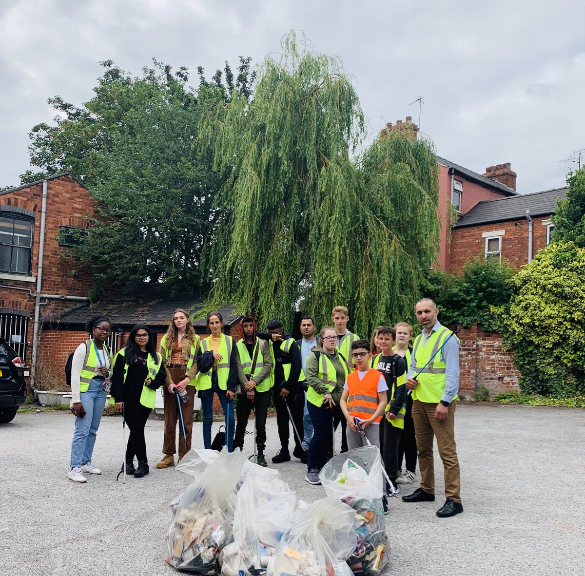 Afghan CW tweet media