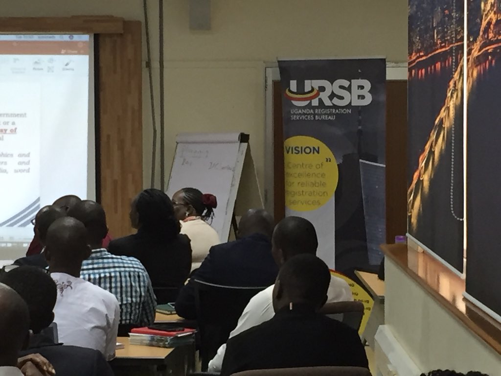 NIISP_ICT's tweet photo. Tony from @URSBHQ explains the benefits of intellectual property rights to innovators 
 ~Help turn ideas into profit making assets 
~Access to finance 
~Enhancing the market value 
~Market business products and services https://t.co/iz2sDFB4pu
