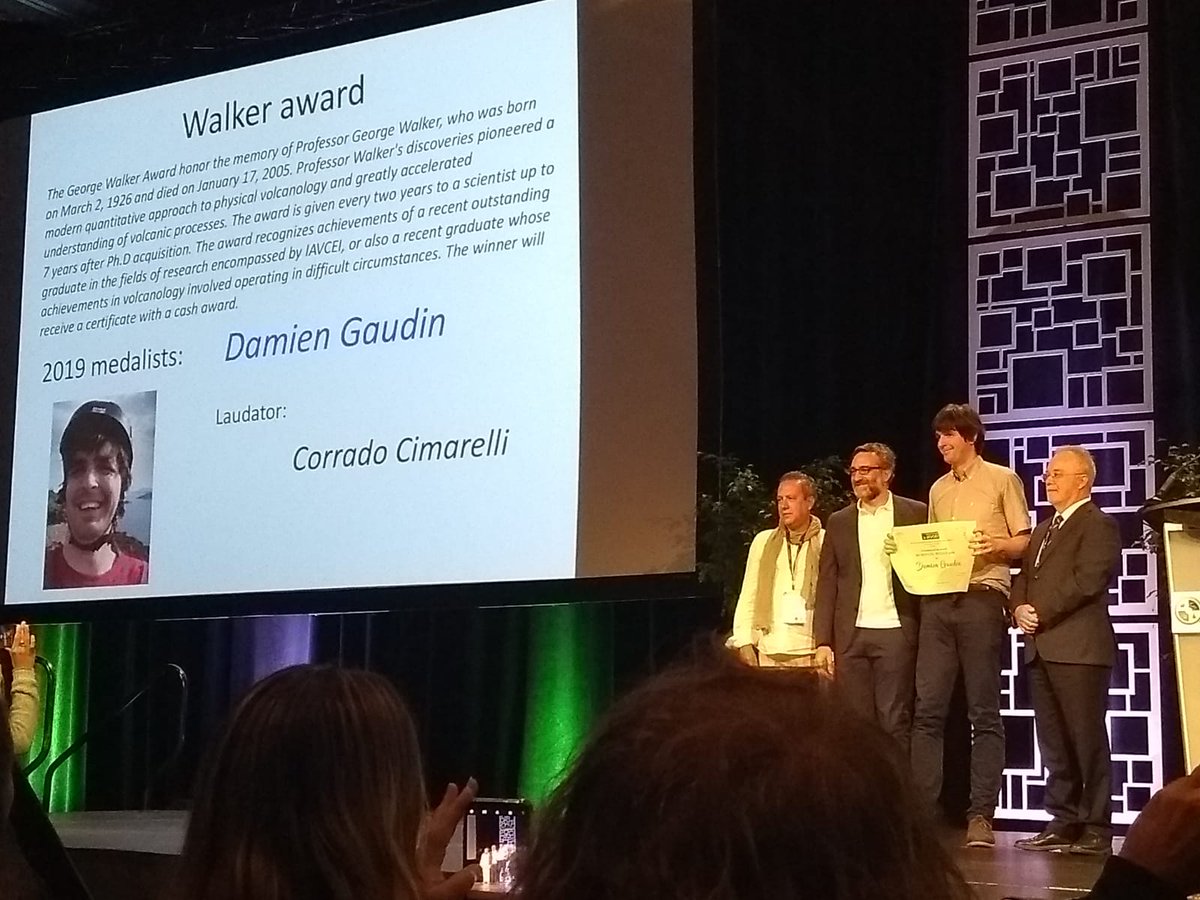 voltaic_eu's tweet image. Two days ago, I was at #IUGG2019 to received the Walker Award from @IAVCEI_official. I am very honoured of this price rewarding of all the work made with @hphtlab @LMU_Volc @CorCima Nemoh, and so many others. Thank you so much to everyone involved in these projects! 🌋⚡