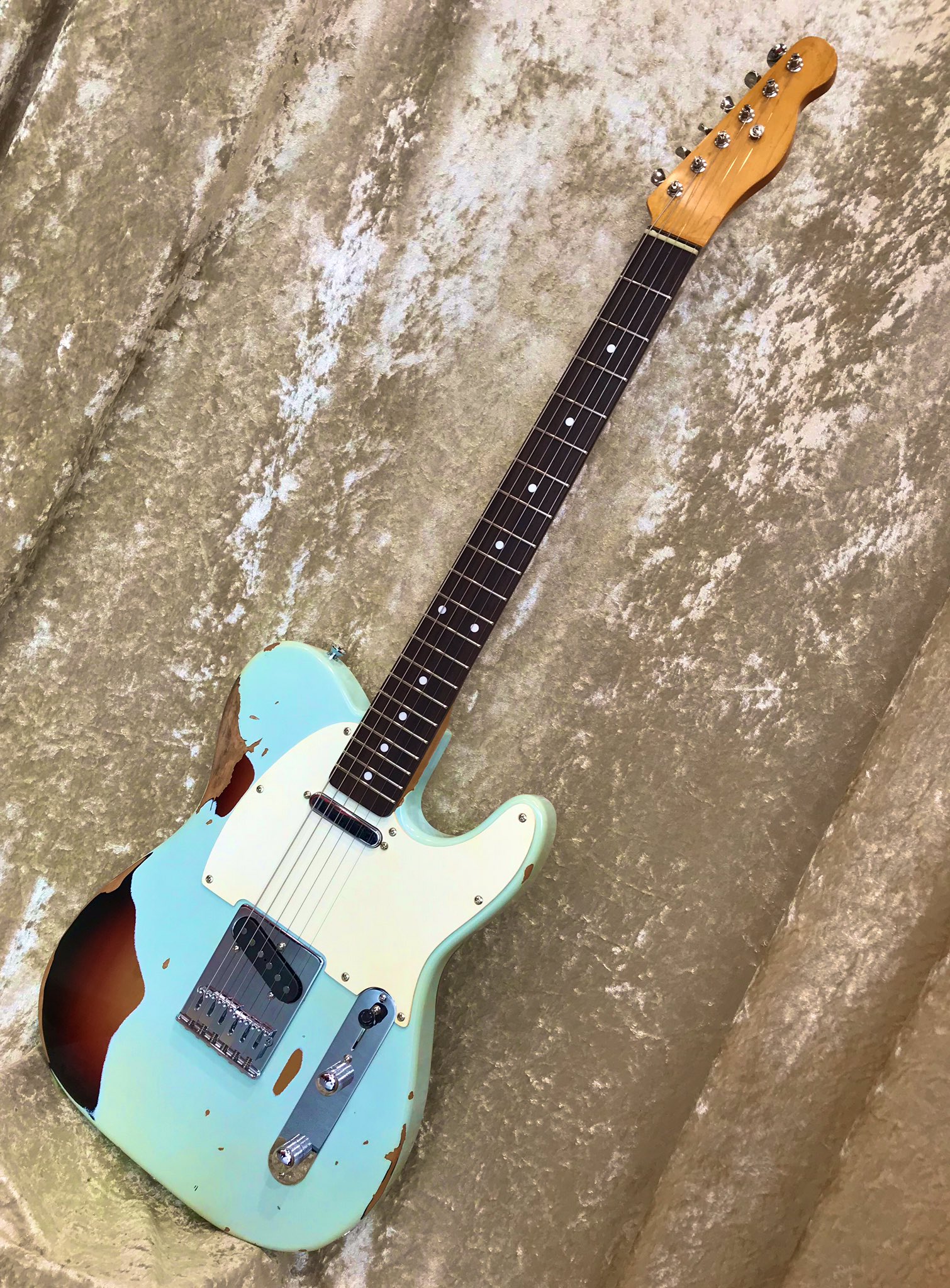 マルチレイヤー ストラトキャスター タイプ ギター ストラトキャスター