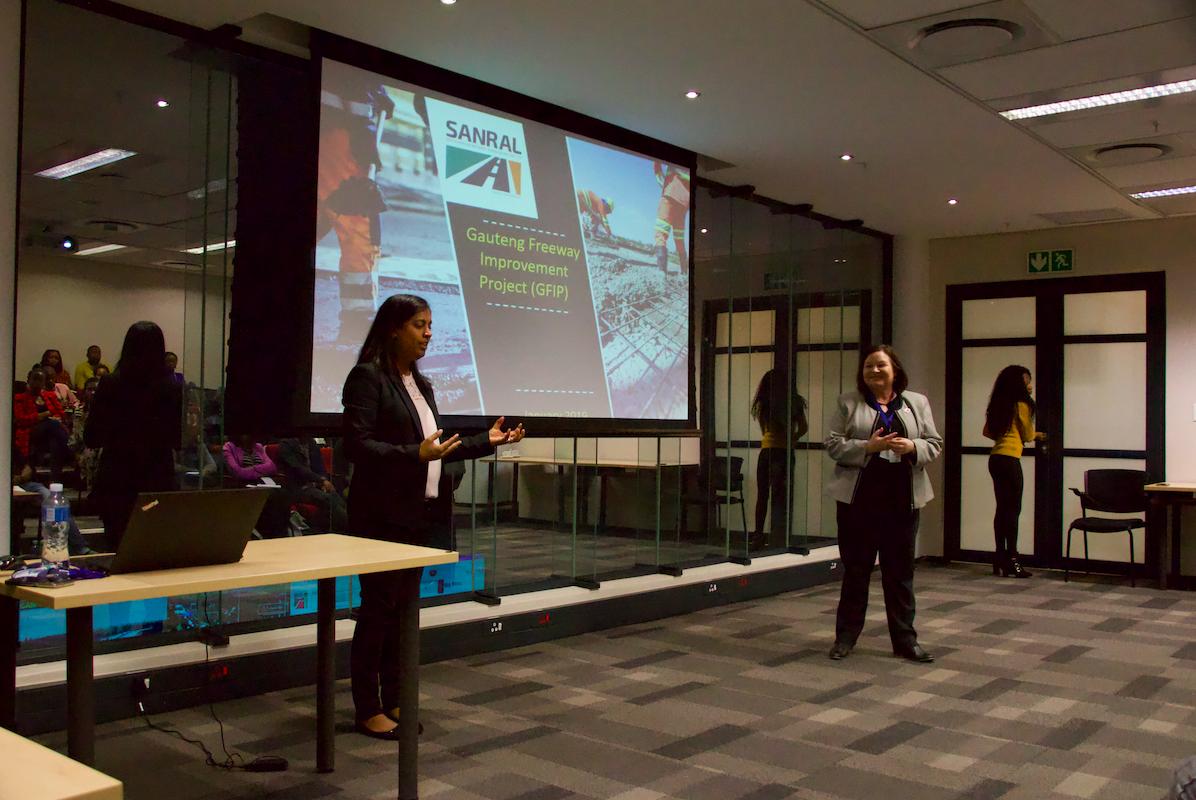 RLC_SAfrica's tweet photo. [SITE VISIT] #YALIRLCSACohort19 Leaders in the #PublicManagement are visiting The South African National Roads Agency @SANRAL_za to learn about the improvement &amp; maintenance of the national road network for the social development &amp; economic growth of SA. #Ultimate19 https://t.co/EzHiirxPVI