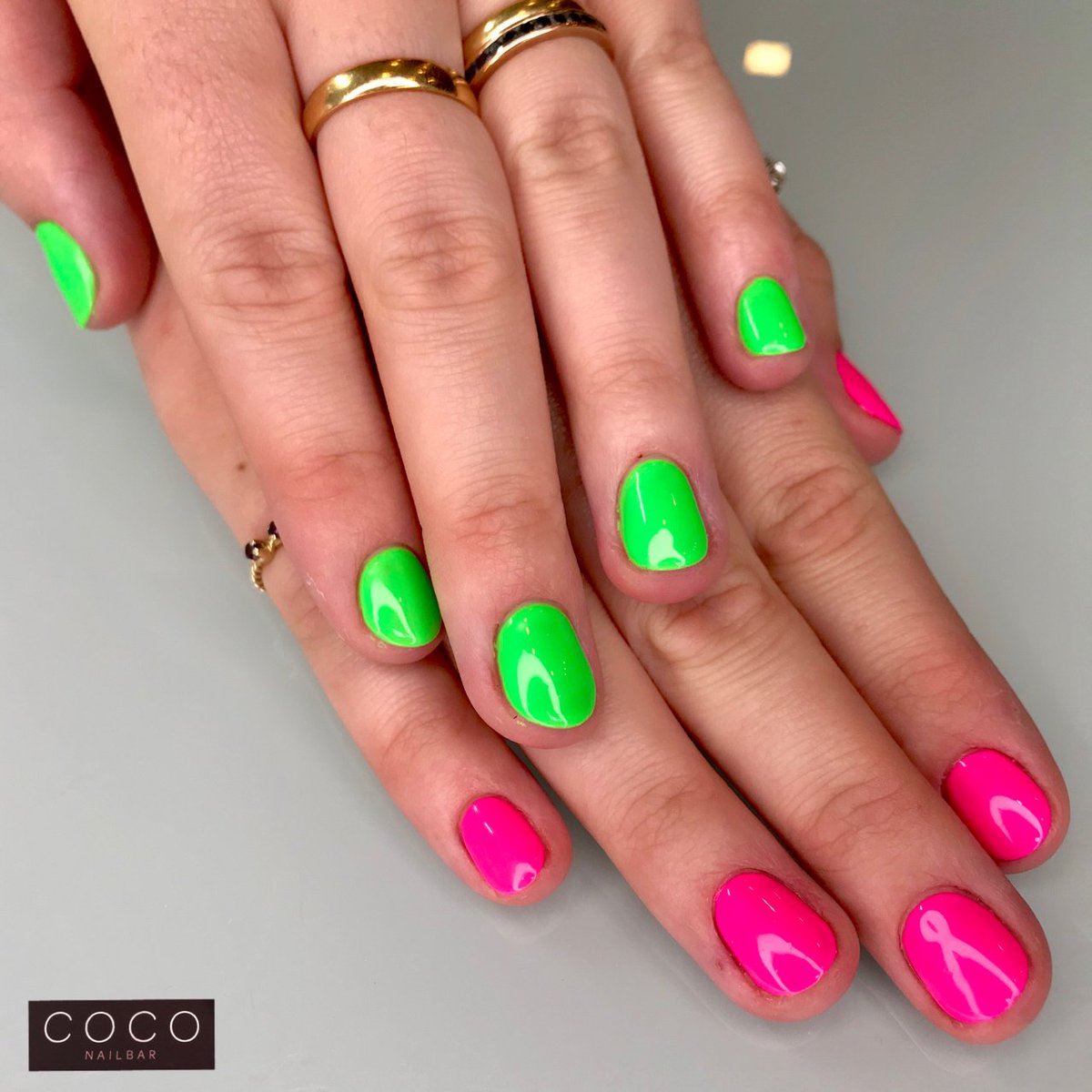CocoNailBar's tweet photo. When you can't decide on which neon to have๐คทโโ๏ธ
.
.
.
#neonnails #lime #limenails #neonlimegreen #pinkneonnails https://t.co/LX0y0HlNUC