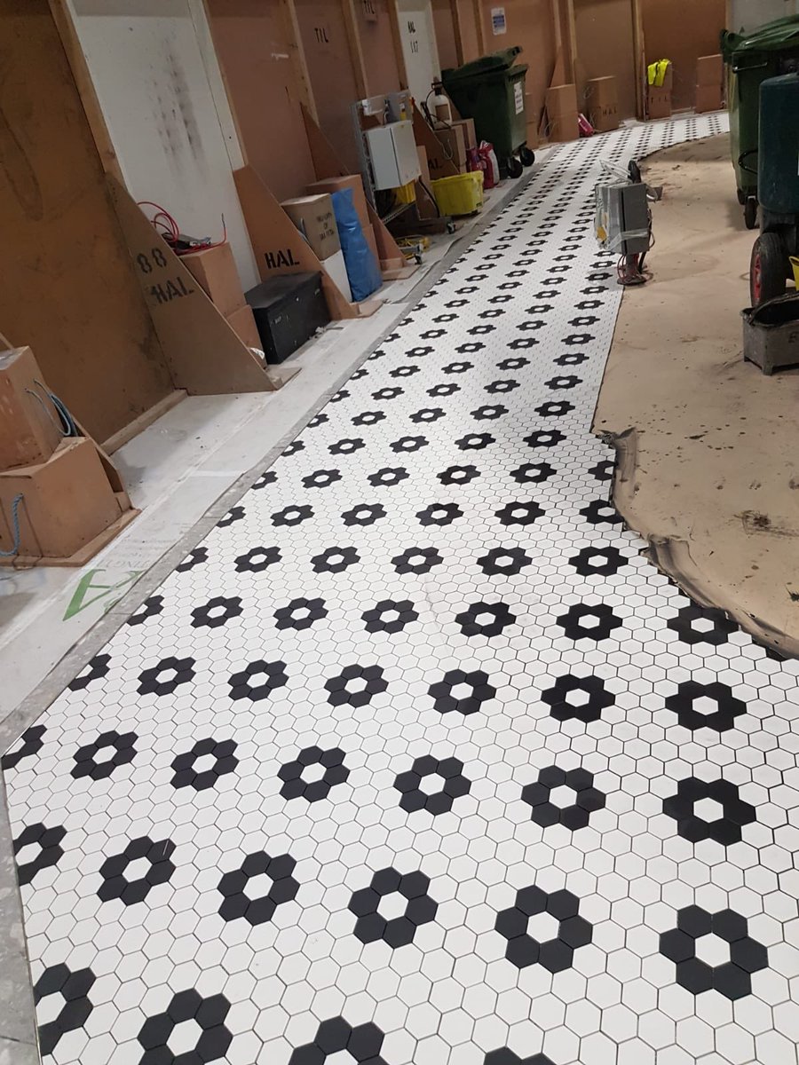 abflooringltd's tweet photo. Caviar House - Heathrow T4 https://t.co/UzhkiaGtqe