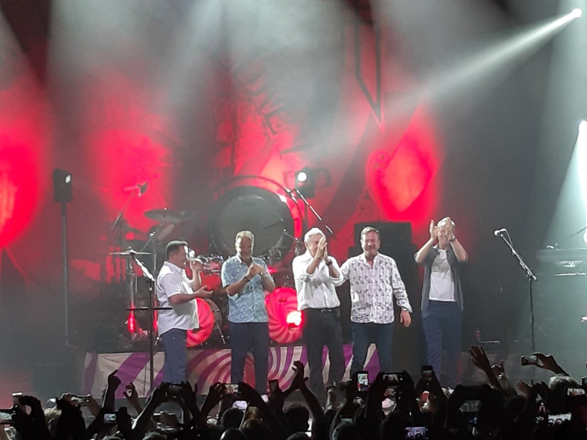 arraffe's tweet photo. Thank you #saucerfulofsecrets for the great show. @nickmasondrums there are 30 years that we don't see #liveinvenice. Let's see you soon https://t.co/Pc7236WyVh