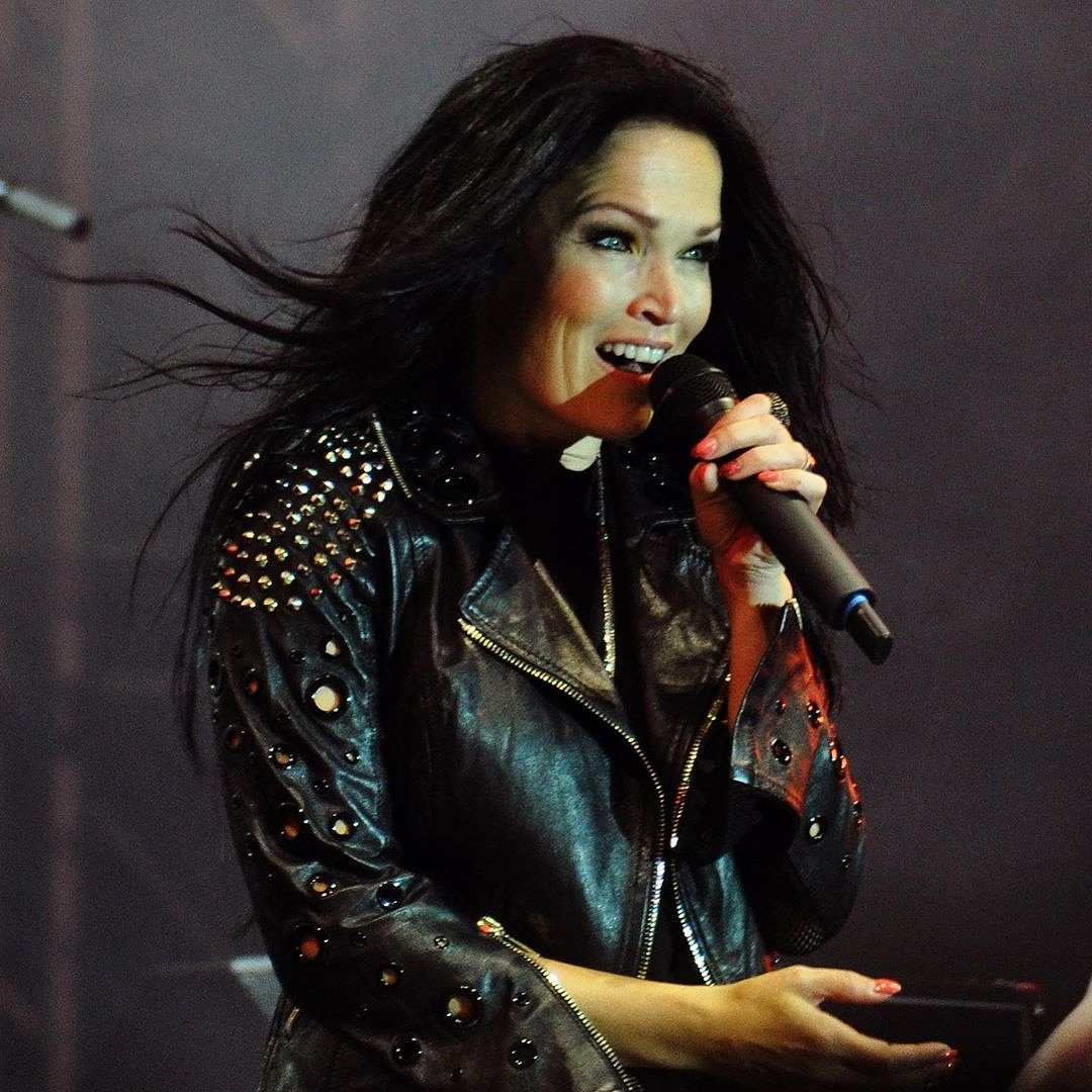 TarjaFrance's tweet photo. #Repost @deruaperlaque (@get_repost) via Instagram 
・・・
#tarja #tarjaturunen #tarjaofficial #tarjaturunenfans #nightwish #exnightwish #mastersofrock #mor2019 #mastersofrock2019 #photo #photos #photography #concert #concerts #concertshots #concerto #concertphotos https://t.co/sXWsCJzHNr