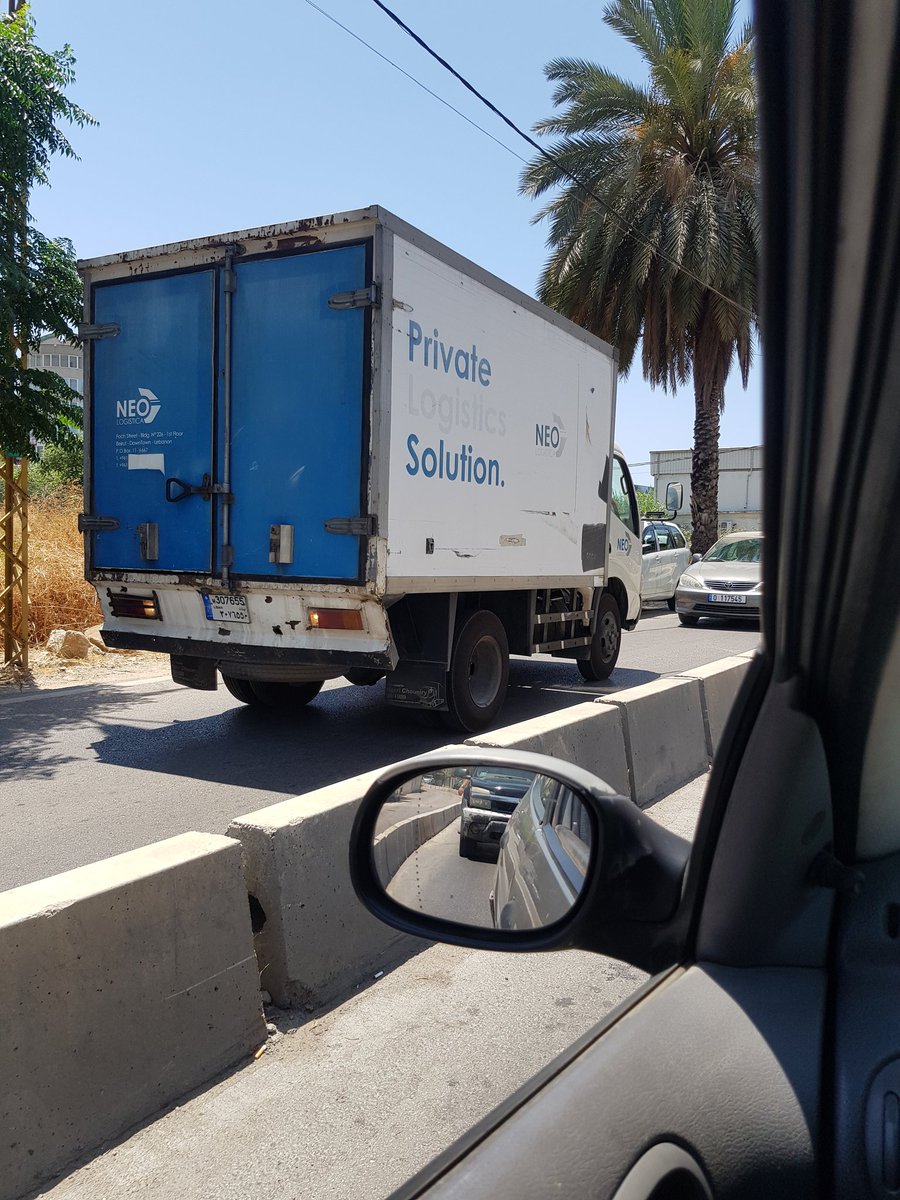 georgeshayek21's tweet photo. Stupid drivers, going wrong way and meet up with other car to run out from traffic #LebISF #yasalebanon #jarasscoop https://t.co/ZAYyLrwiN3