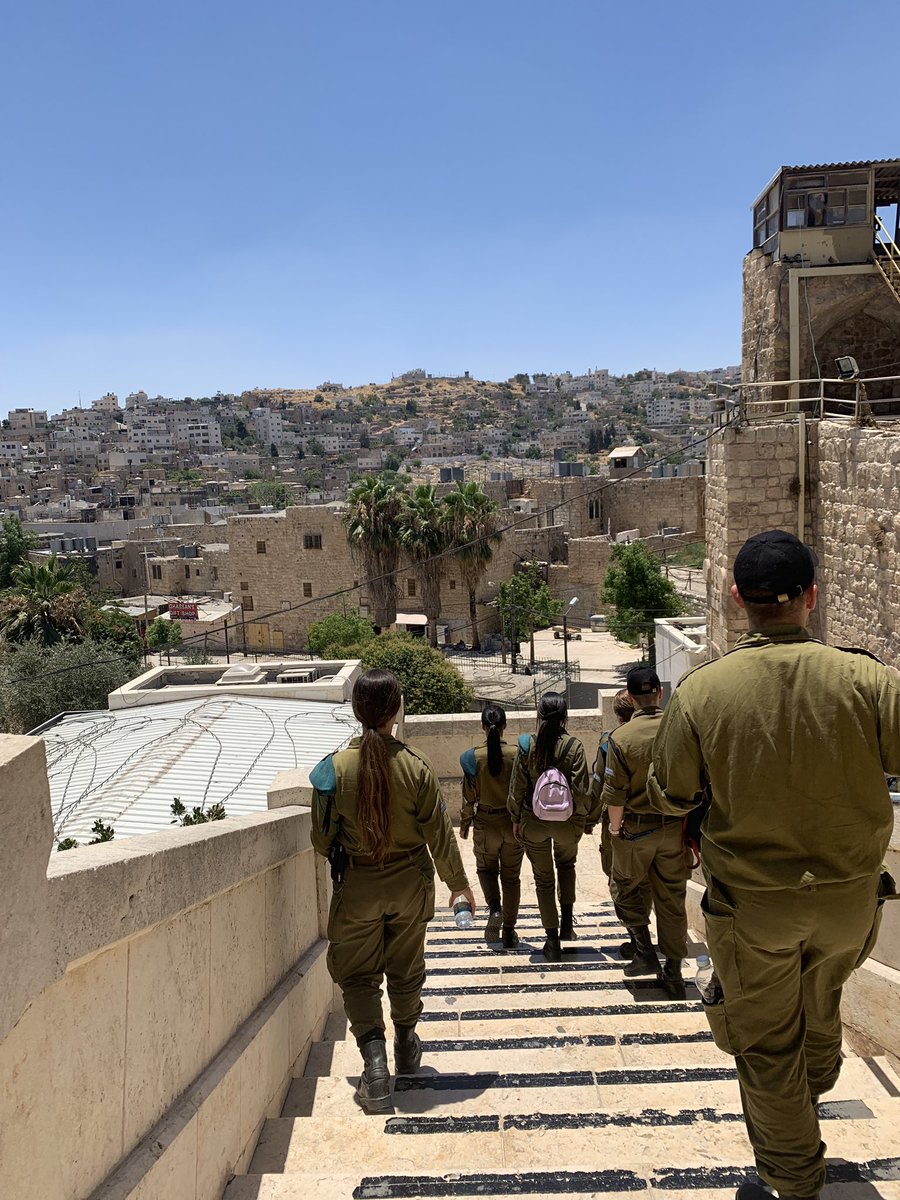 l_murgo's tweet photo. Scenes from the city of Hebron, West Bank. A place of significant religious turmoil, tension and conflict. Also a place of creativity, artisans, delicious food and local goods. #Palestine #travelmore https://t.co/CwJ4rc4Vbs