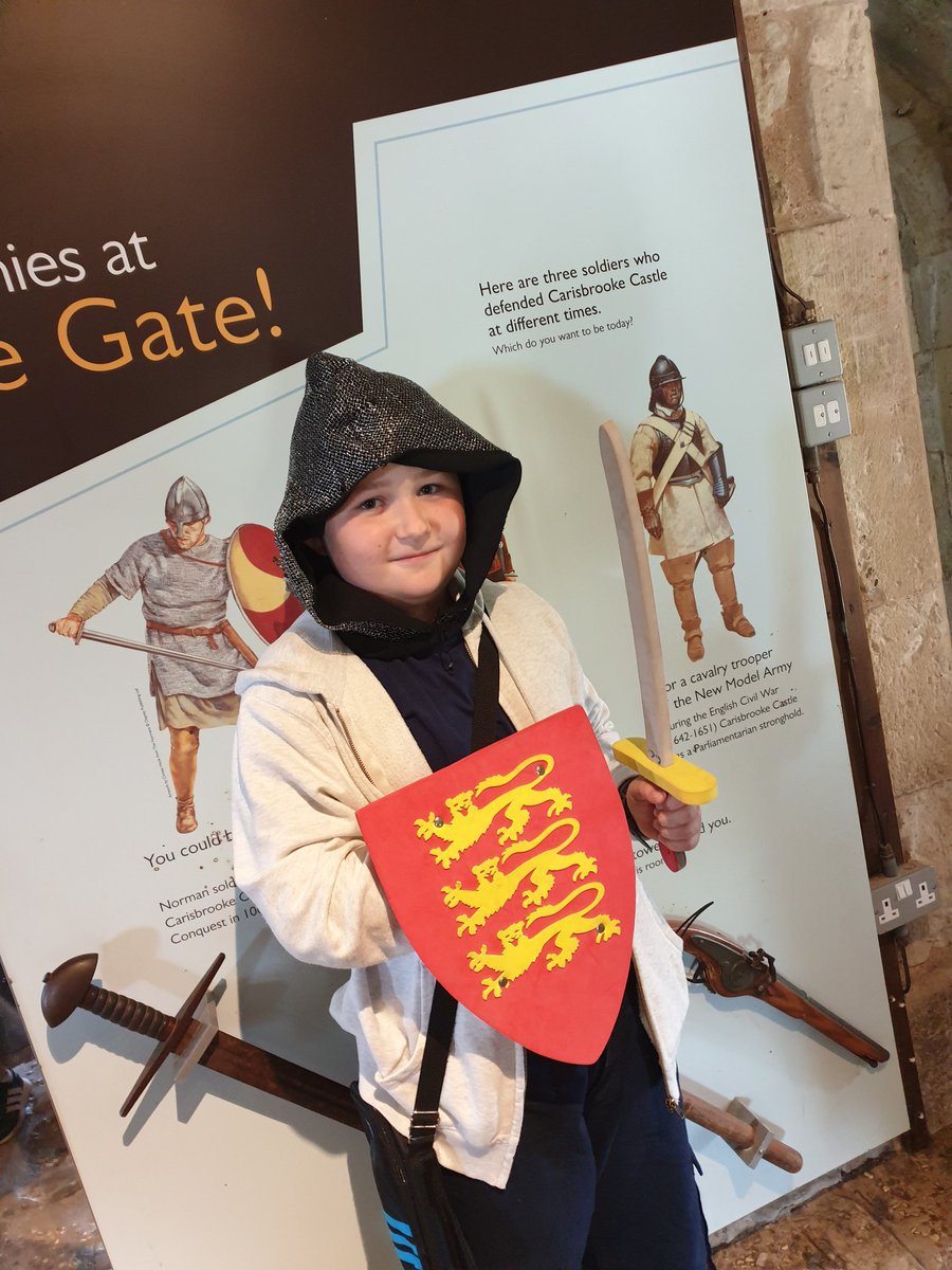 JWharfe's tweet photo. Yr 6 Carisbrooke Castle https://t.co/v4TFJOMLn9