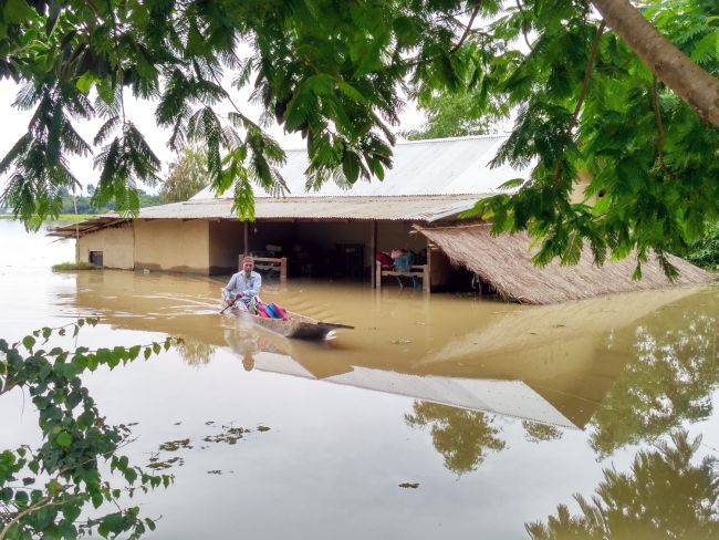 assamflood's tweet photo. Sir @akshaykumar kindly tweet about the Assam flood condition and bring it to limelight by letting your fans know about it. Assam needs your support. Your one tweet can change the situation and help the needy.
#Assamflood
#standwithassam https://t.co/cIwuznwrAh