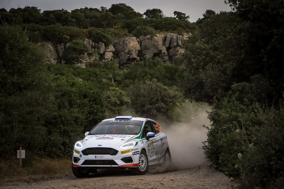 RallyPlus_it's tweet photo. Pasquale Pucella pronto per il Rally di Roma Capitale https://t.co/QKBrqdyiEV https://t.co/A00x3TJiOr