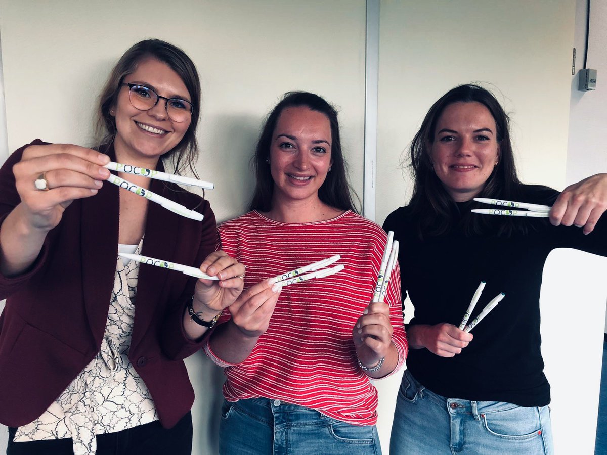 DUCG_official's tweet photo. Heb jij ze al gespot? De nieuwe POCOP pennen! Een mooi moment om even stil te staan bij alle patiënten, ziekenhuizen, zorgprofessionals en partners die aan het project meewerken. Dank voor alle inzet! #POCOP #DUCG #IKNL #PROFIELstudie #Juliuscentrum #KWF #Amsterdamumc https://t.co/PenGBUzOTG