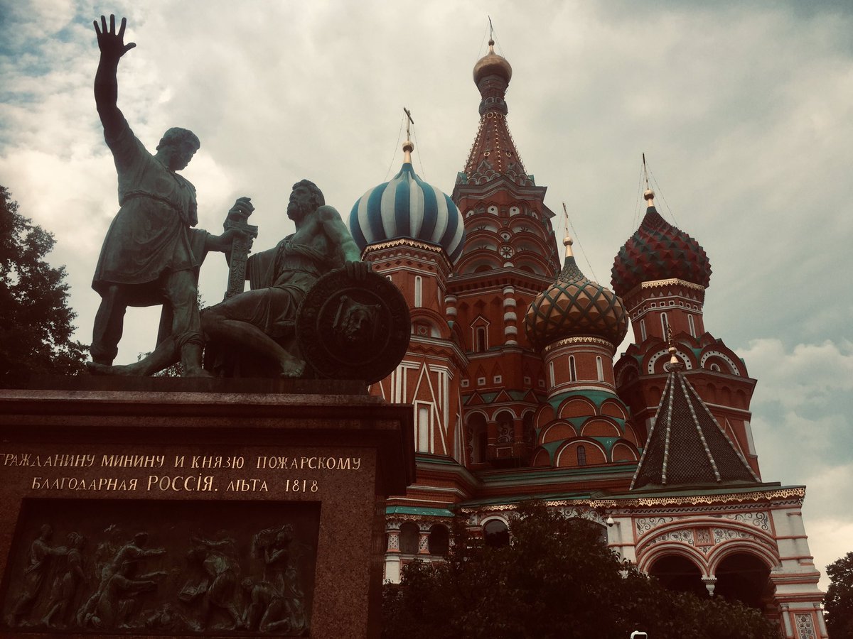 reversediorama's tweet photo. I’m in Russia! Events tonight and tomorrow night in Moscow then talks and workshops at Tolstoy’s estate Yasnaya Polyana at the weekend, including me dropping a DJ set in Tolstoy’s garden. #britishliteraturetoday #twoheadeddog #airdrie https://t.co/HfwpLzVYZ0