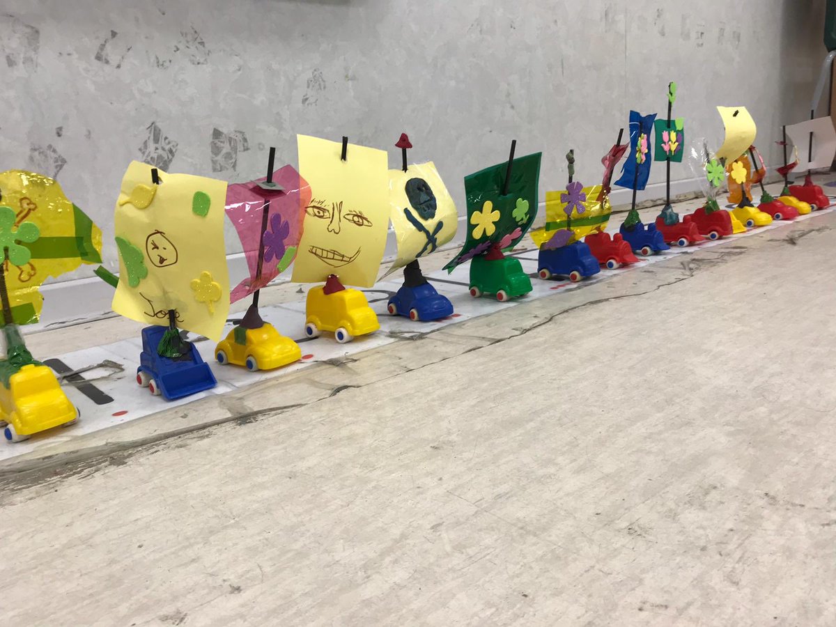 SummerCampHBST's tweet photo. Yesterday some classes added sails to the toy cars to make them wind powered. They tried using different materials to see what was best. #SummerCampHBST #science #discovery @HBSTORREJON https://t.co/6hk2as8bY8