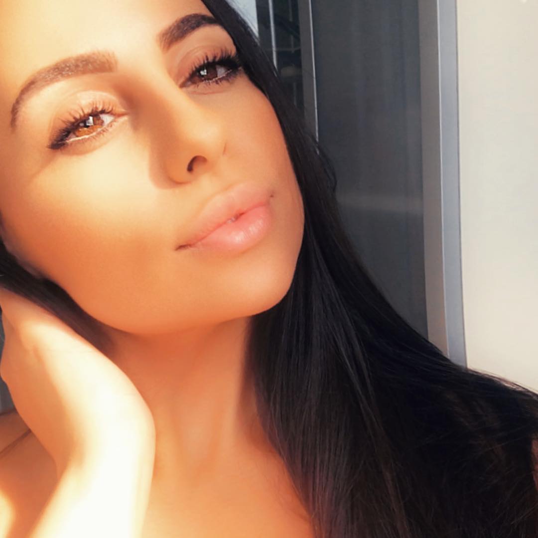 #MeetTheTeam: Meet Tara Francis who leads our Facial Aesthetic department! Her skills cover everything from anti-wrinkle injections, facial threads, fat dissolving injections to skin care and scalp micropigmentation. Meet the rest of our expert team here: qoo.ly/yk99a