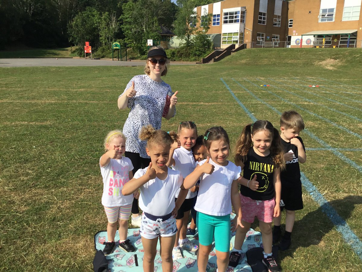 Springwood_Prm's tweet image. A fab sports day this morning for #springcardiff da iawn  everybody! #springpe #sprinfamily