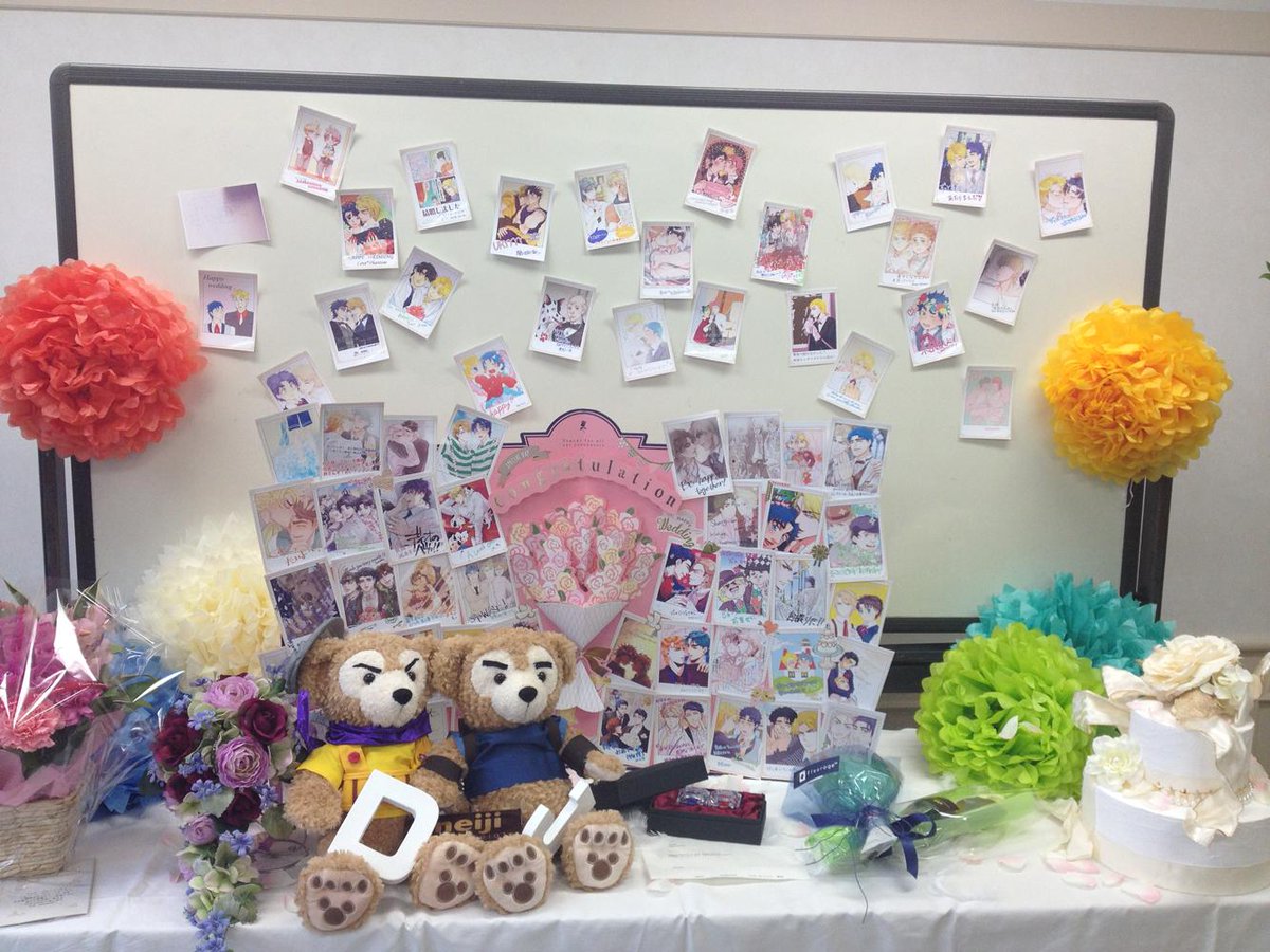 でんすけさんのＤＪオンリーの回顧録読んでたら懐かしくて当時とった写真見つけてきた～
しかし興奮しすぎてまともな写真が少なすぎて笑ってしまうｗｗｗ
サークルチケットとＤＪ立て看板とウェルカムボード
サーチケは届く前にＲＴで写真が回ってきたのいまだに忘れられない