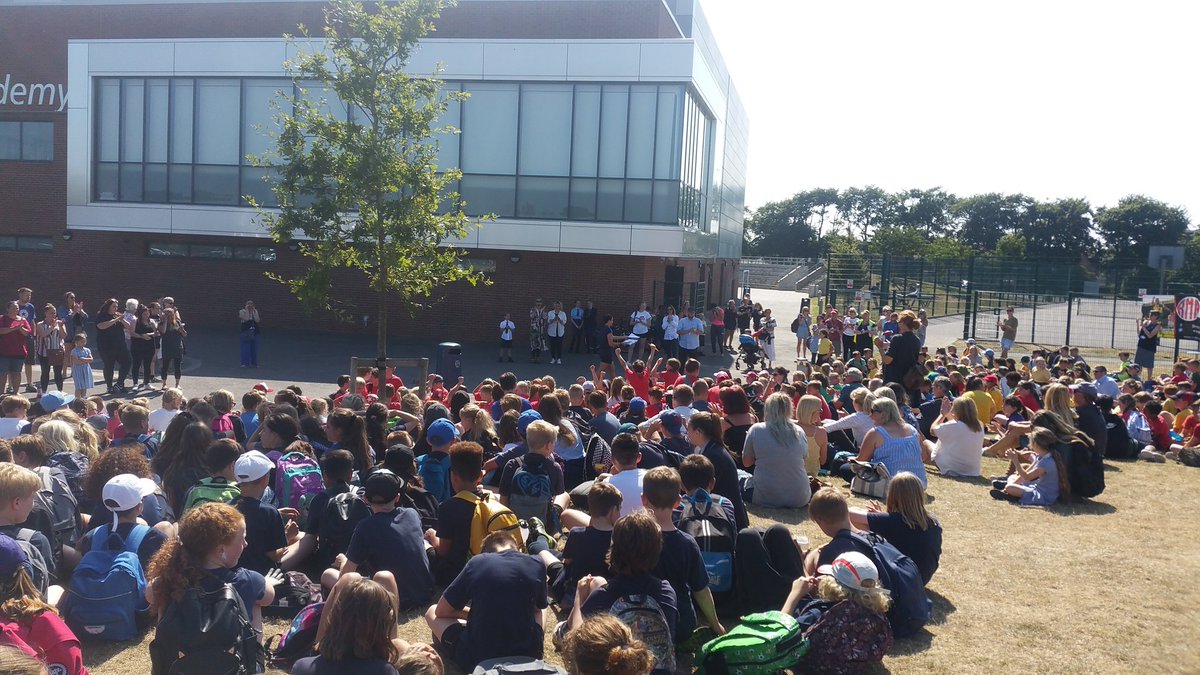 shorehamPE's tweet image. Well done to all of the Shoreham &amp;amp; Southwick Primary Schools who took part in the @shorehamacademy Community Games today. Congratulations to St Nicolas &amp;amp; St Mary who won the Yr4 &amp;amp; Yr6 titles, &amp;amp; were overall winners. Many thanks to Mrs Dunsdon &amp;amp; our Yr9, Yr10 &amp;amp; Yr12 @SportsLeaders