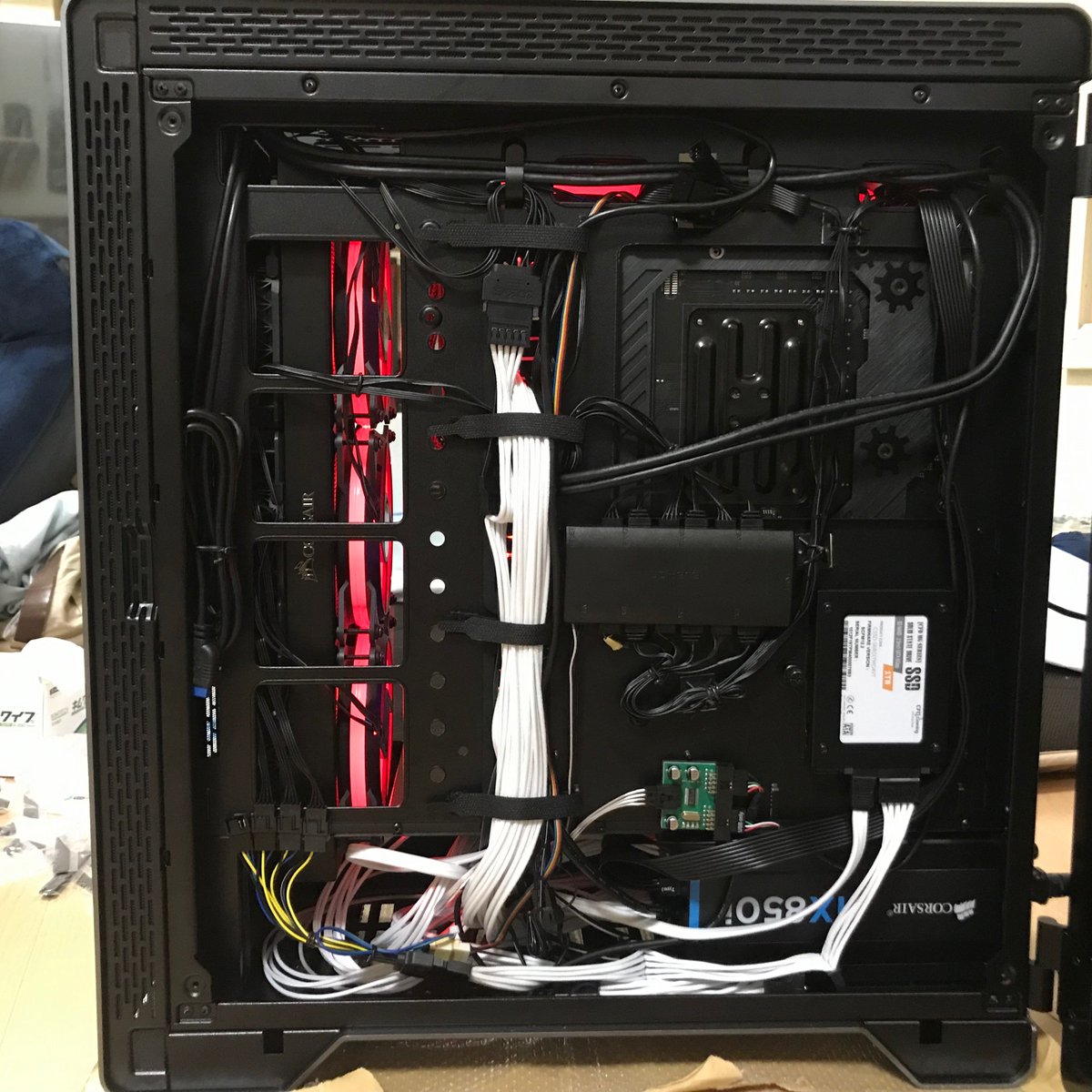 saipan_fez's tweet photo. 完成しました('ω')

CPU:Ryzen9 3900X
M/B:X570 Taichi
RAM:16GBx4
PSU:HX850i
NVMe:PCIe Gen4 1TB
SSD:SATA 1TB
Case:A500 TG
GPU:GeForce RTX 2080Ti
Cooler:H150i

#お前らのPCスペック晒していけ #ASRock #AMD https://t.co/9BfCphecjz