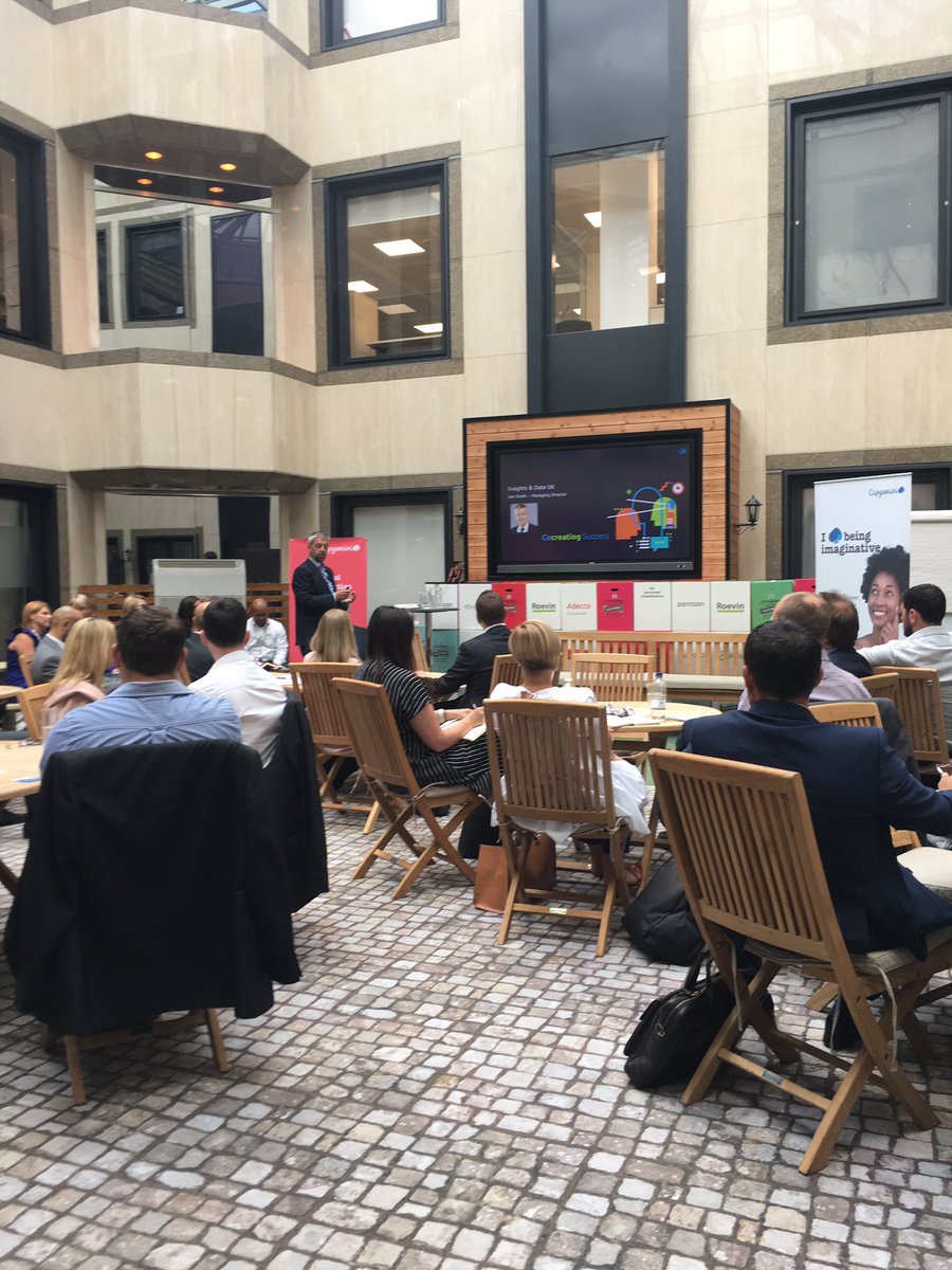 Anna_Murra's tweet photo. @leecsmith bringing the roles of the Insights &amp; Data team to life with client stories at our @CapgeminiUK recruitment supplier event https://t.co/gpyoPvNCiA