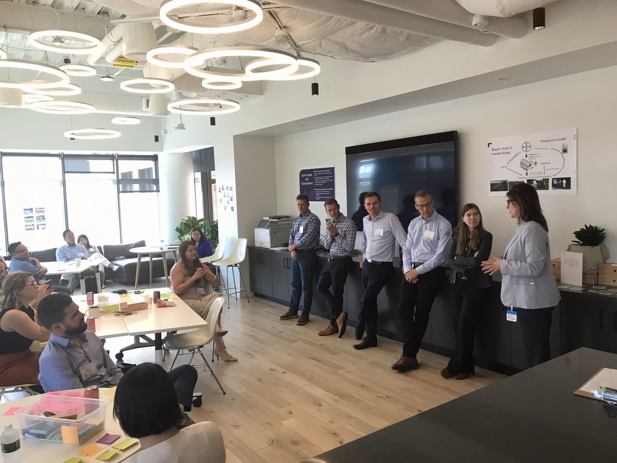 Participants asking questions of Bayer experts to further understand the #HackingWeeds #CoCreationSprint challenge #LifeHubBoston <a href="/Bayer4Crops/">Bayer | Crop Science</a> <a href="/BayerUS/">Bayer U.S. 🇺🇸</a> @BayerAmenityUK <a href="/c_devulder/">Catherine De Vulder</a> @ACExtra <a href="/Bayer4CropsUS/">Bayer U.S. 🇺🇸 | Crop Science</a>