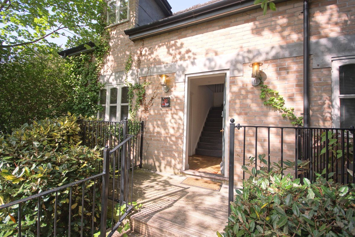 Ellis_Partners's tweet photo. Offices Available in Bournemouth Town Centre from £450 per month plus VAT. Old Library House, 4 Dean Park Crescent. For more information please message or call us. #commercialproperty #bournemouthproperty #officetolet #officebournemouth #towncentre #bournemouthcommercialproperty https://t.co/KVaQrNl3XO