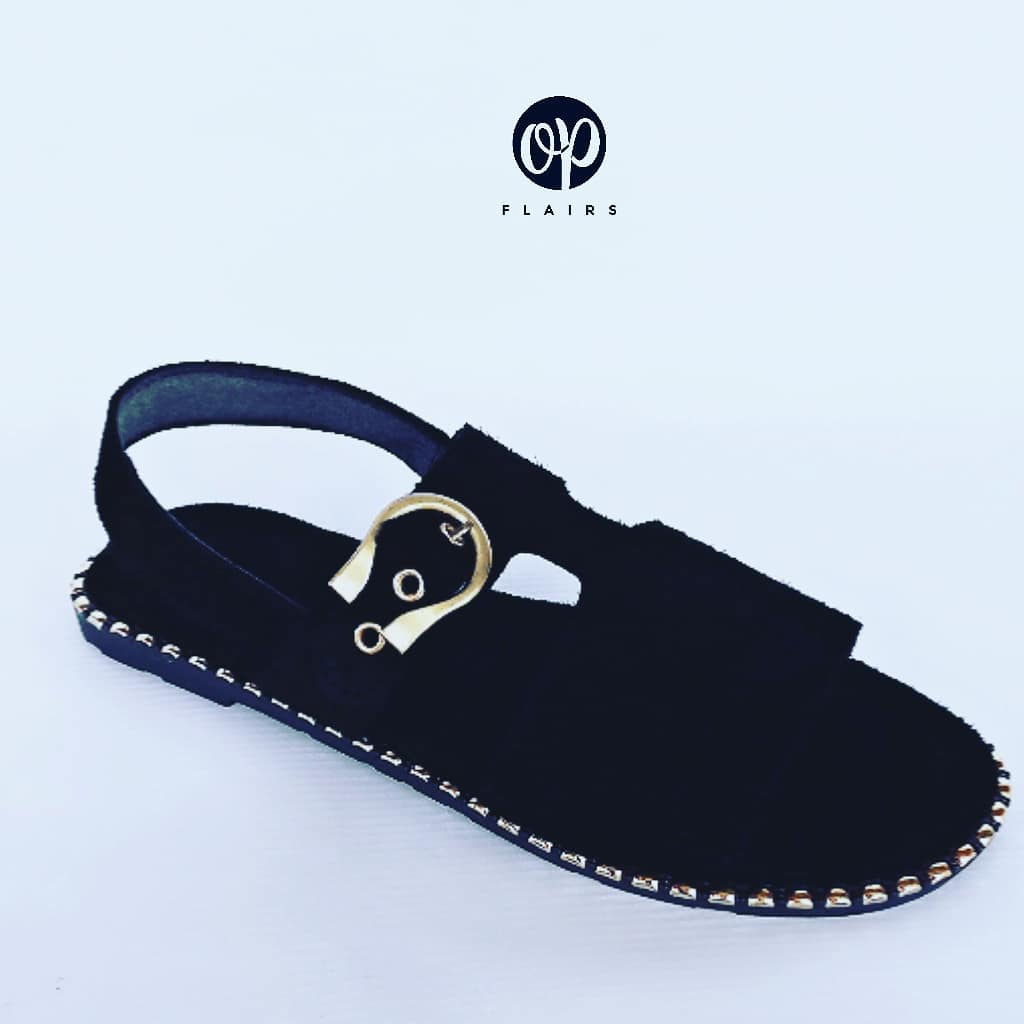 OpFlairs's tweet photo. Executive sandals for your luxury. Send us a Dm @Opflairs on Fb, IG or Twitter. You can also contact us 📞 via +2347069074810 or +2348182648441 https://t.co/cVSzBG6N7Y