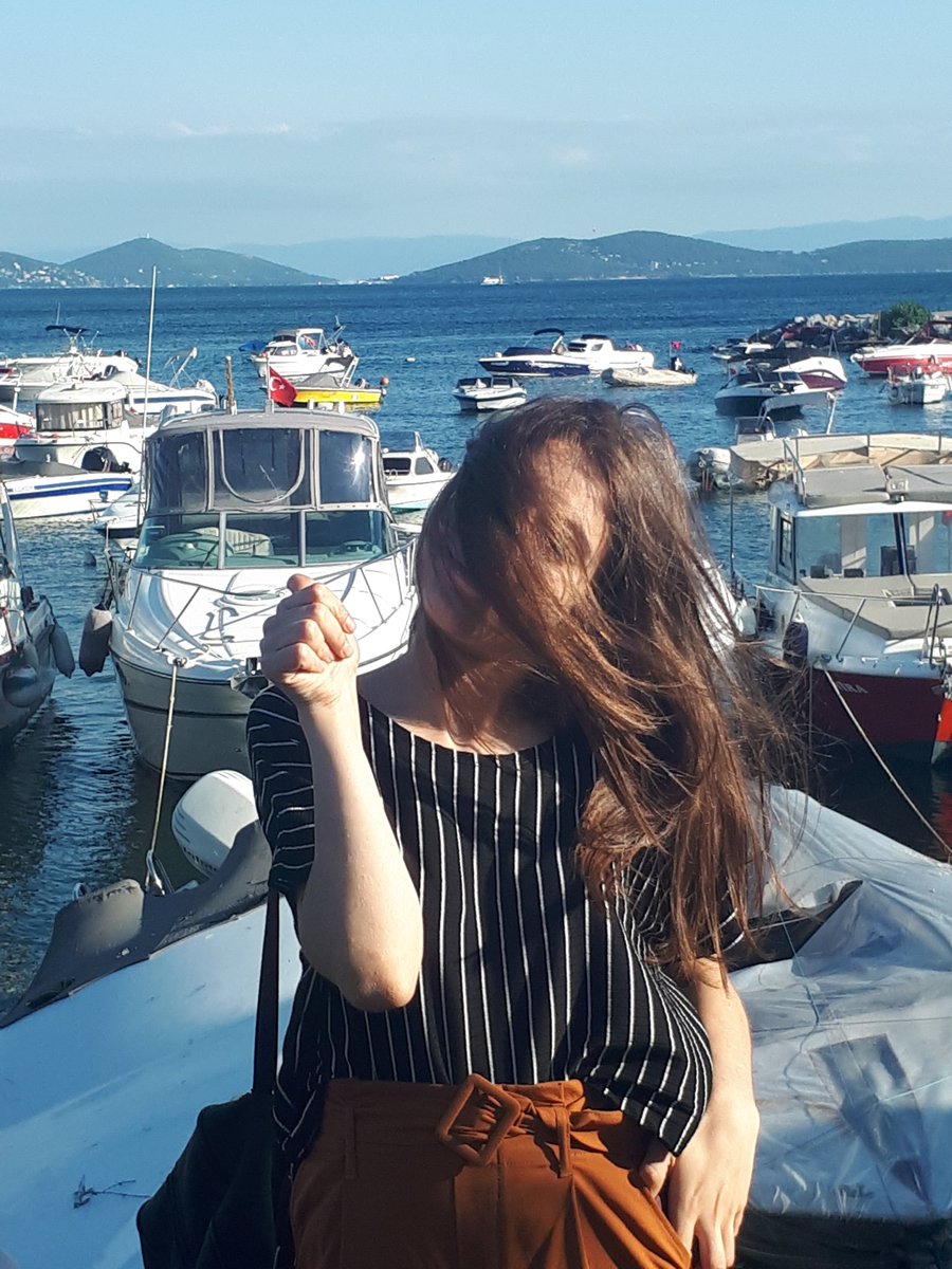 2ncibremIn's tweet photo. Zühre ablamla geziyorum @zuhredilsiz0 https://t.co/eA6ZWcdYJm
