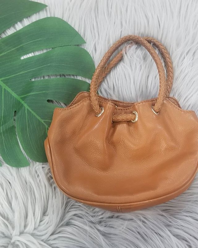 CMSpringfieldPa's tweet image. #MKMagic 🌟

Michael Kors small handbag, $35!
(257-257127-1329)

Make it YOURS today! 💋 ift.tt/2lK1jrt