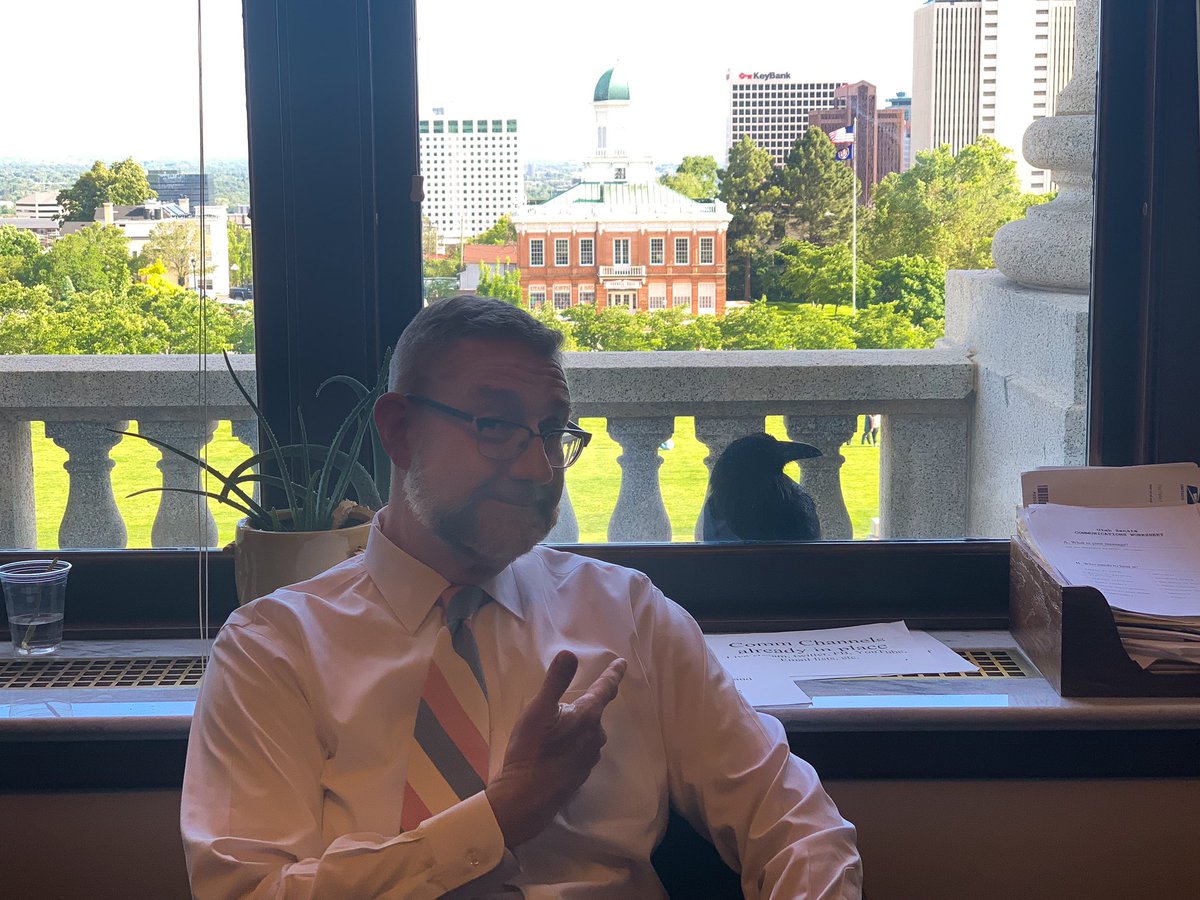 Did you notice the huge raven that frequented the <a href="/UTStateCapitol/">UTAH STATE CAPITOL</a> the last month? Turns out it was missing from the <a href="/TracyAviary/">Tracy Aviary</a>! Our Comms Director was the one who noticed and helped save her life. She is now safe and happy to be back at home! #utpol