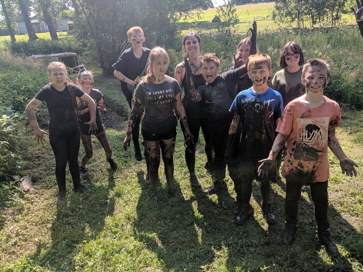 TheGrangeDorset's tweet photo. Things are getting muddy.. Team Peryer 1-1 Team Mckay #mudtrail #HookeCourt #year7arethebest https://t.co/U7gyflFhM5