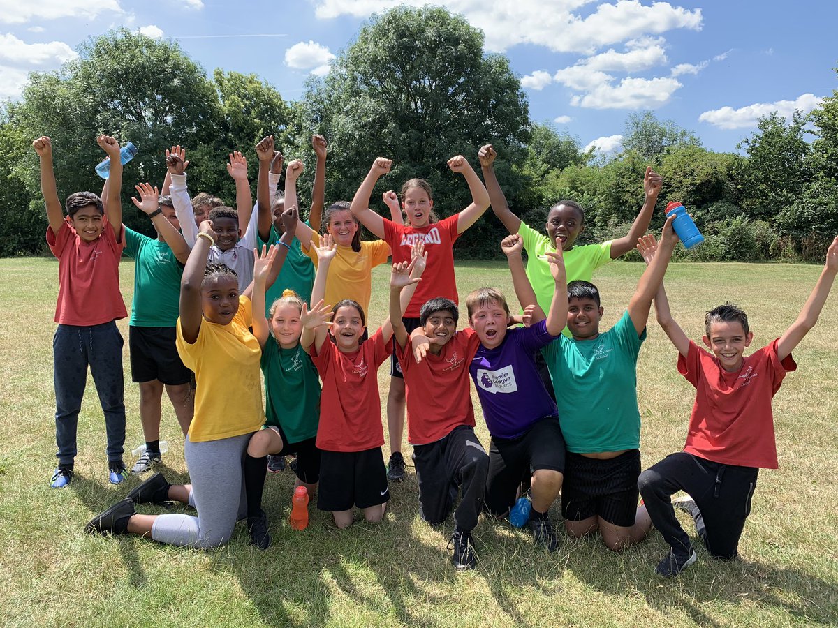 MsSimmonsLHS's tweet photo. Year six made history today at the annual rounders tournament!  Children 7 - teachers 51/2!  Congratulations !!😃 @LHS_Watford https://t.co/vGsm0eO7Rq