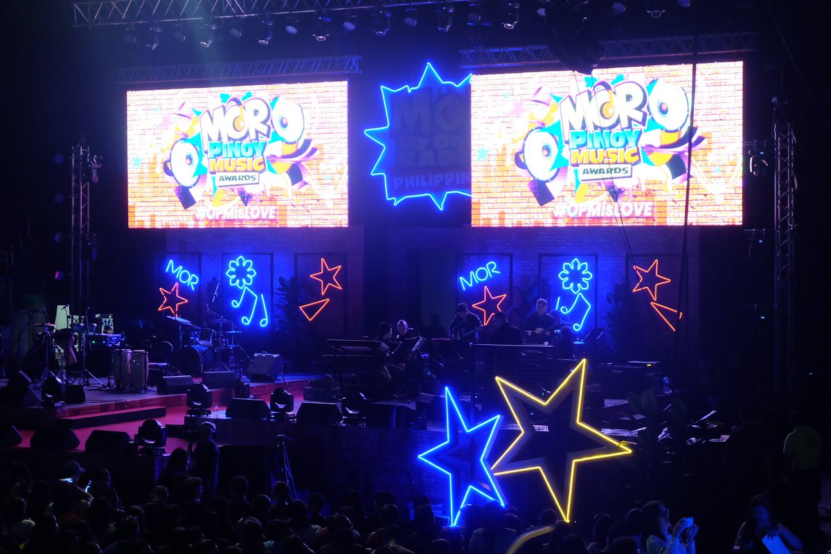 PauMajadas's tweet photo. MOR 💛
#MyOnlyRadio #MORPinoyMusicAwards2019 https://t.co/9xq1GiQITL