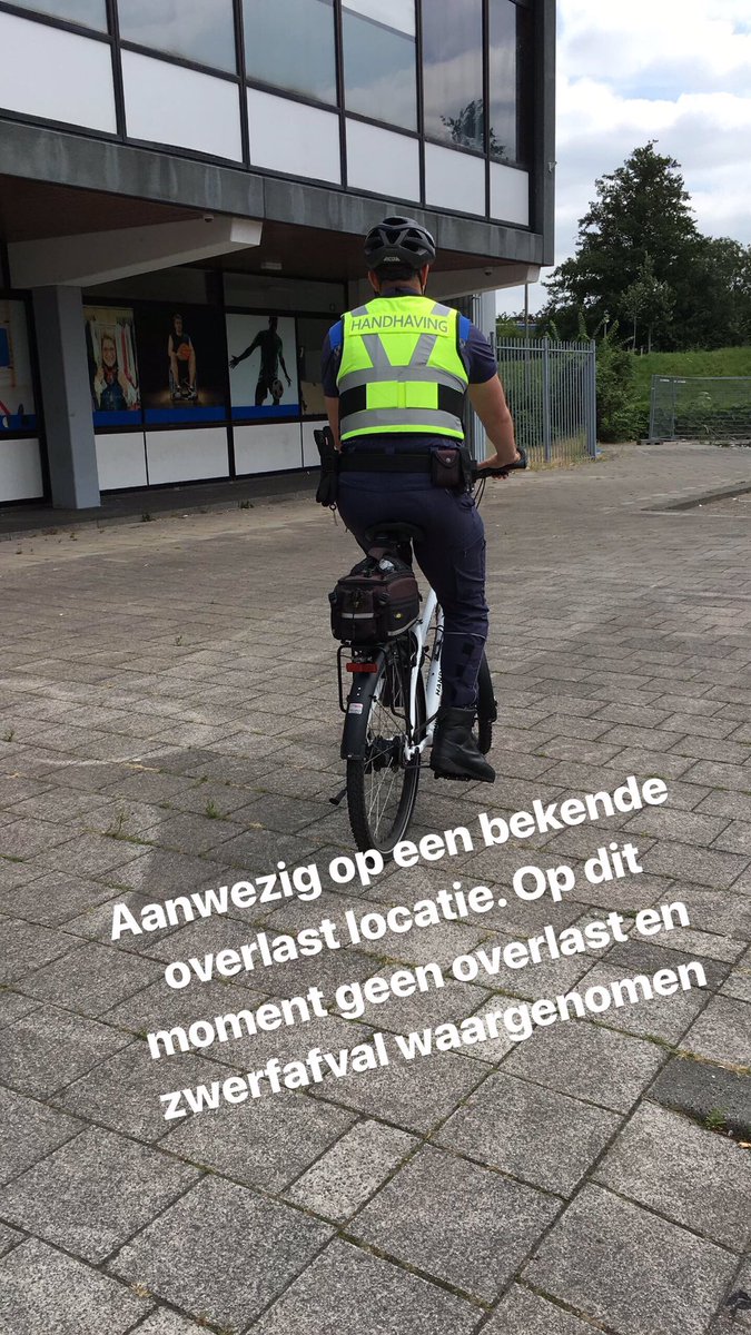 Handhaving_Dewi's tweet photo. Vandaag fietsen wij tijdens onze surveillance verschillende overlast locaties af. Wij hebben van verschillende buurtbewoners klachten gehad. Wij hebben hier geen #overlast waargenomen. #handhaving #bikers #rotterdam https://t.co/GgeMWaqrzp