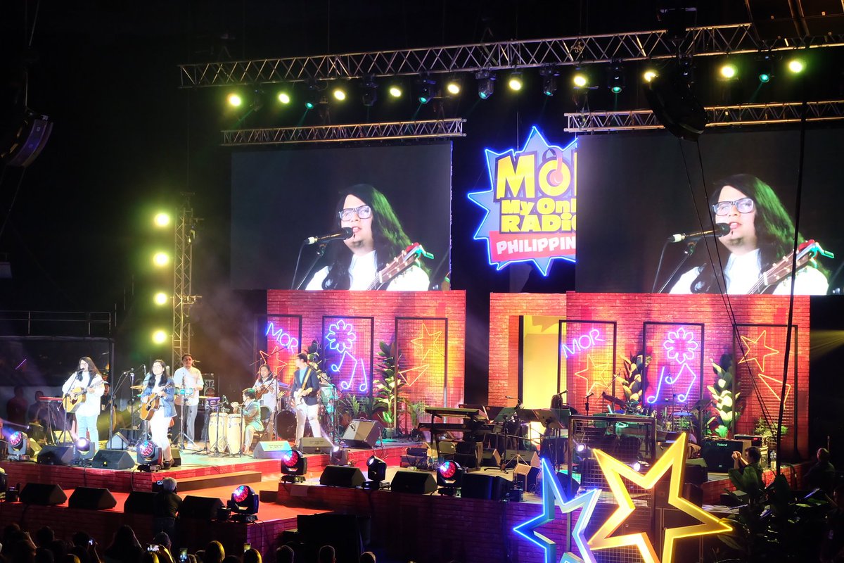 PauMajadas's tweet photo. MOR 💛
#MyOnlyRadio #MORPinoyMusicAwards2019 https://t.co/9xq1GiQITL