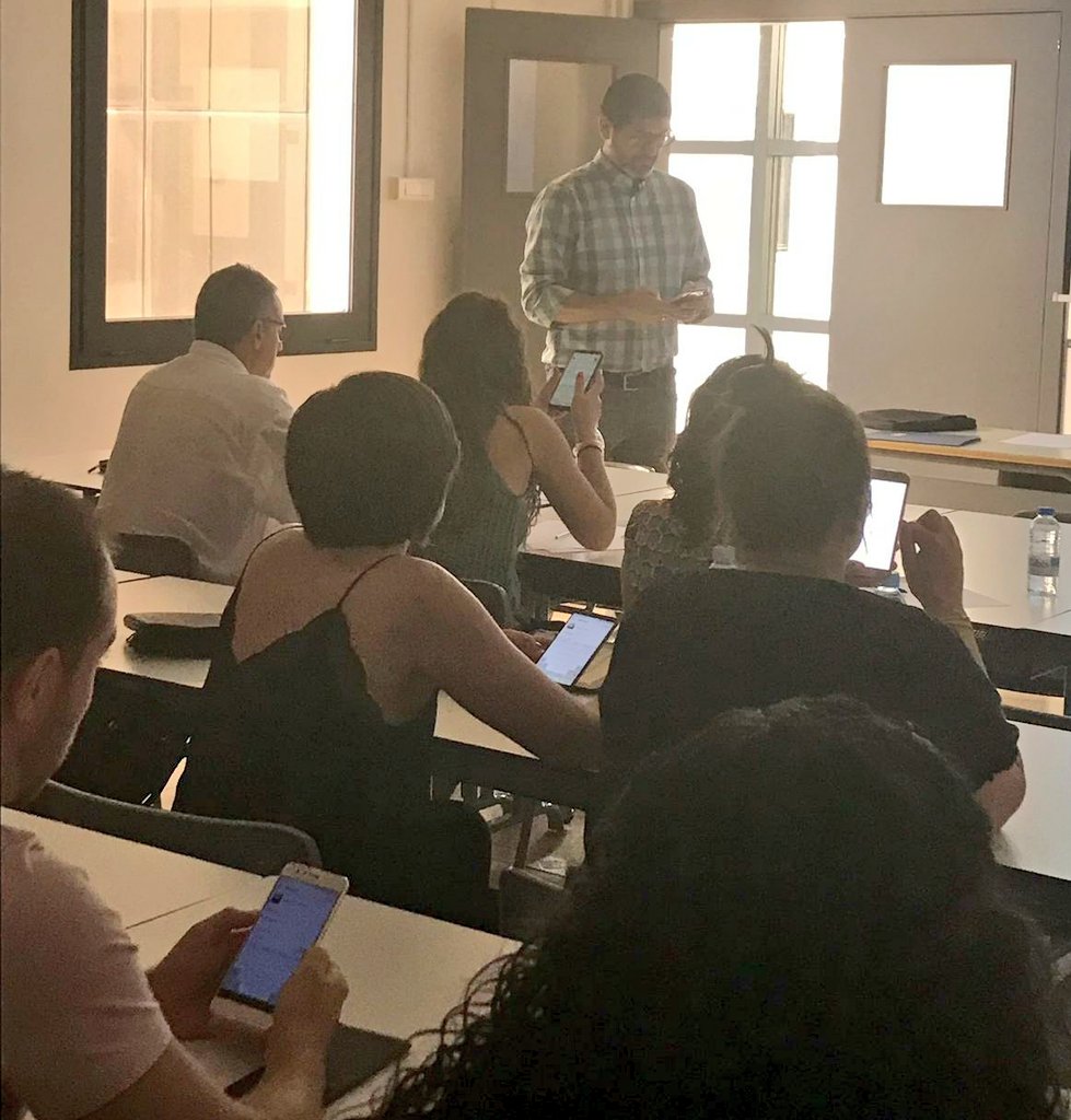 erasmolopez's tweet image. "#Taller práctico #instagram para #AgentesInmobiliarios". 
Hace unos días en @uvic_ucc les enseñé trucos, estrategias y buenas prácticas para implementar en sus agencias para crecer, mejorar su visibilidad e influir directamente en sus negocios.
#formacion #inmobiliaria