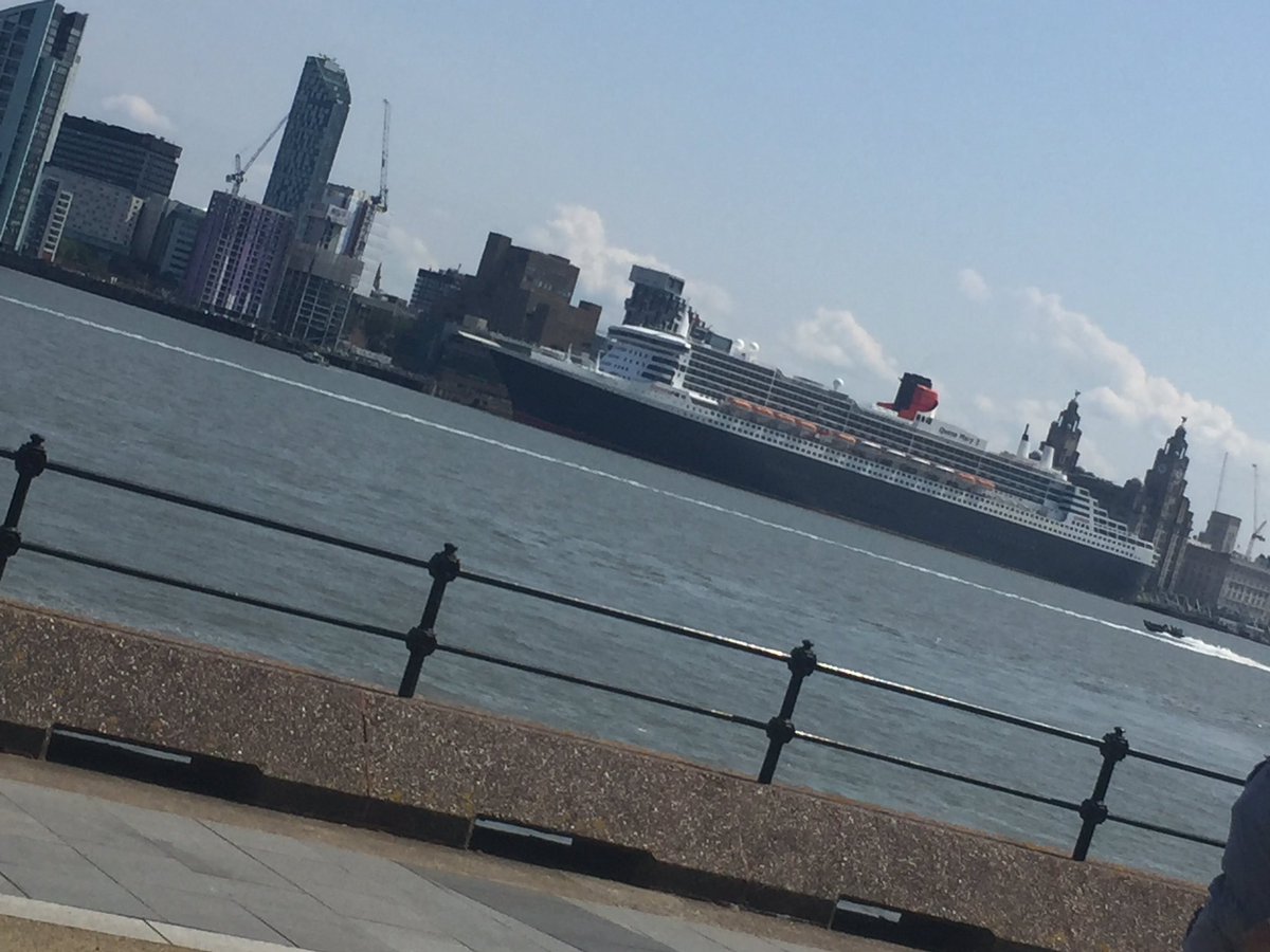 swltaxis's tweet photo. Great to see one of the Queens home https://t.co/HdqEzFNY1M