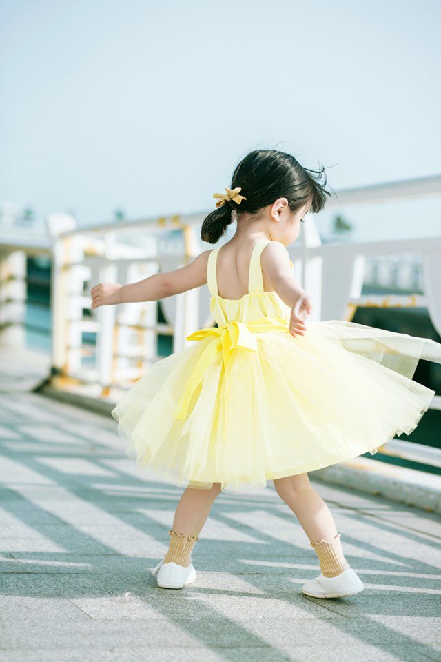 begameo1's tweet photo. Sự gắn kết giữa cha và con gái là độc nhất. Một cô gái có mối quan hệ tình cảm sâu sắc với cha sẽ thời thơ ấu ngọt ngào và xác định hành vi của cô khi trưởng thành. Bờ vai cha luôn vững chãi bảo vệ con.

#BEGAMEO# #BE YOUR STYLE#
https://t.co/FmV9F0m8iD https://t.co/Zcko28Ioj3