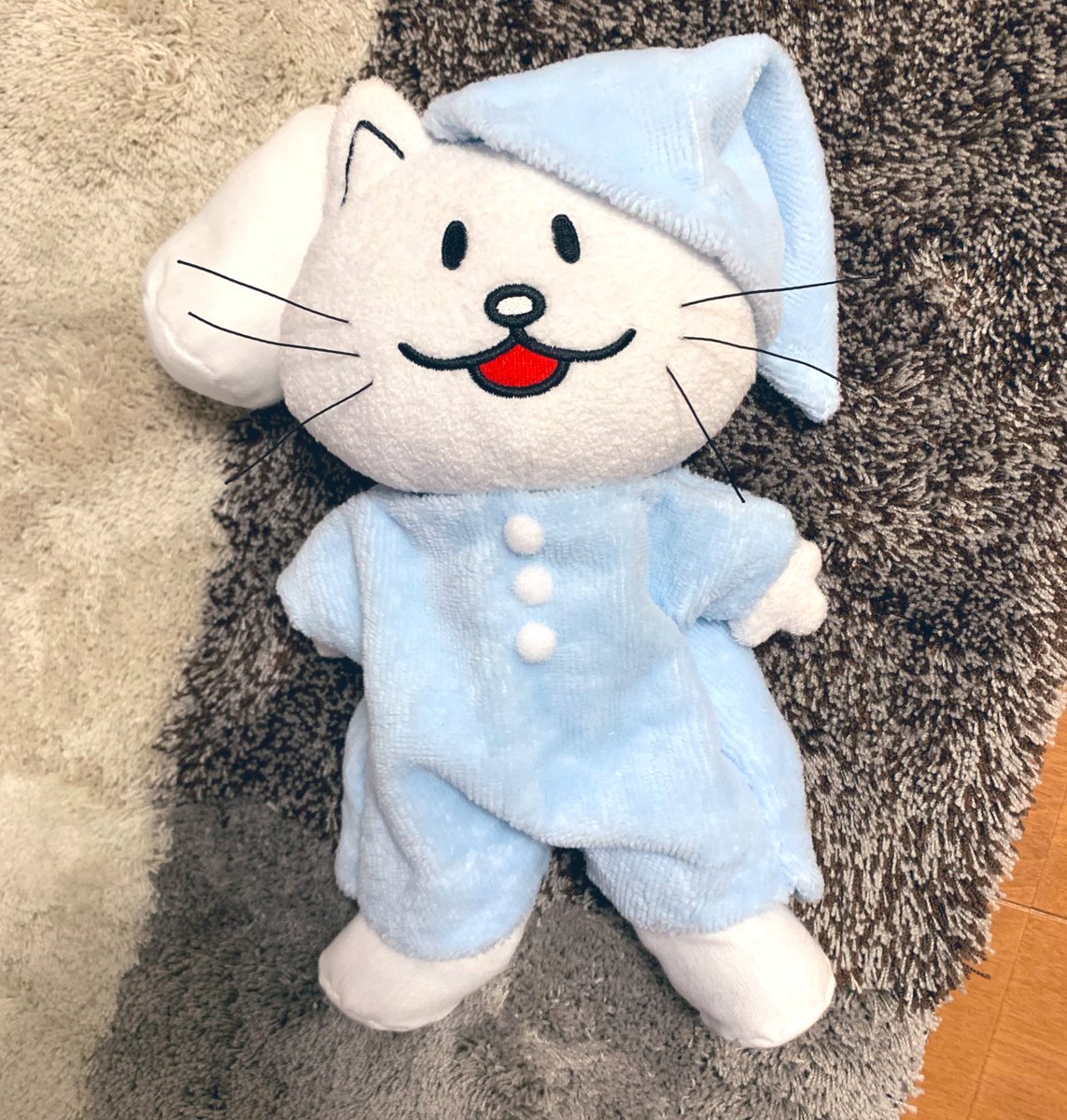 sachi4597's tweet photo. うちのニコルさん見てもらっていいですかー😚❤️！？←親バカ

おやすみニコルさんTシャツ残念ながら私は着れないので…
おやすみニコルさんパジャマ作りました💕
初めてお洋服作った上に手縫いで不器用爆発してますけど！！

#BUMP手芸部
#ニコル
#BUMPOFCHICKEN 
#BUMPerさんと繋がりたい https://t.co/ygyu1LmfuJ