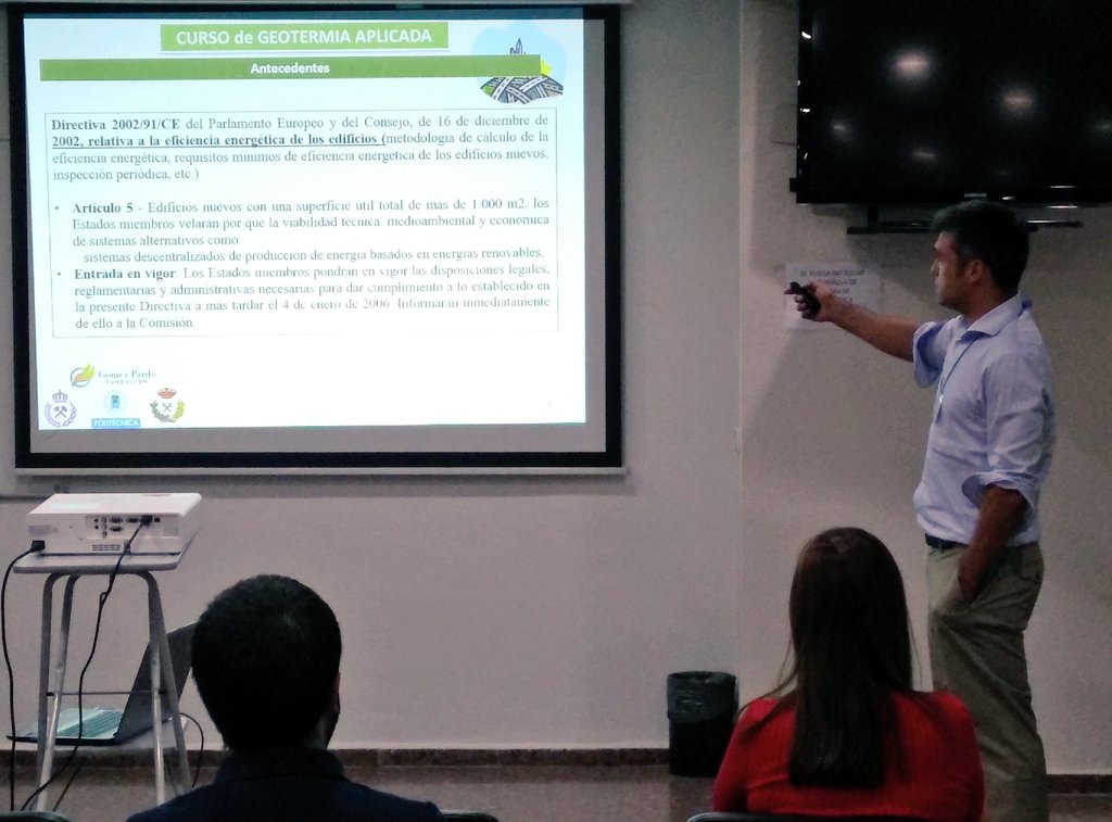 GeotermiaA's tweet photo. La geotermia integrada en el proyecto de #eficiencia edificatoria:
Código técnico y fuentes renovables
📌 Rafael Tejedor @EneresEs
#Curso #Geotermia Aplicada
@FGP_ETSIME ⚒️🌱🎓
#energiasrenovables #ODS
@EneresEs @Info_ecoforest @Uponor_ES #EDASU #IPMA @minasenergiaupm @La_UPM https://t.co/KJKszdUcaX