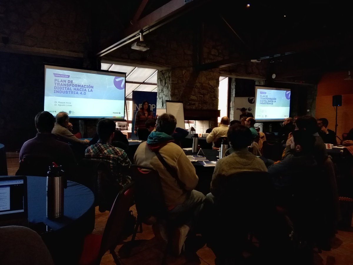 impulsa_ciu's tweet photo. Palabras de la responsable del proyecto Impulsa Industria, la Ec. Carola Saavedra, dando comienzo al segundo día de la capacitación: "Plan de Transformación Digital hacia la Industria 4.0" #industria40 #digitalizacion #innovacion @INEFOPoficial @camindus @agulosso @RA_diseno https://t.co/VWZ6WXhxkU