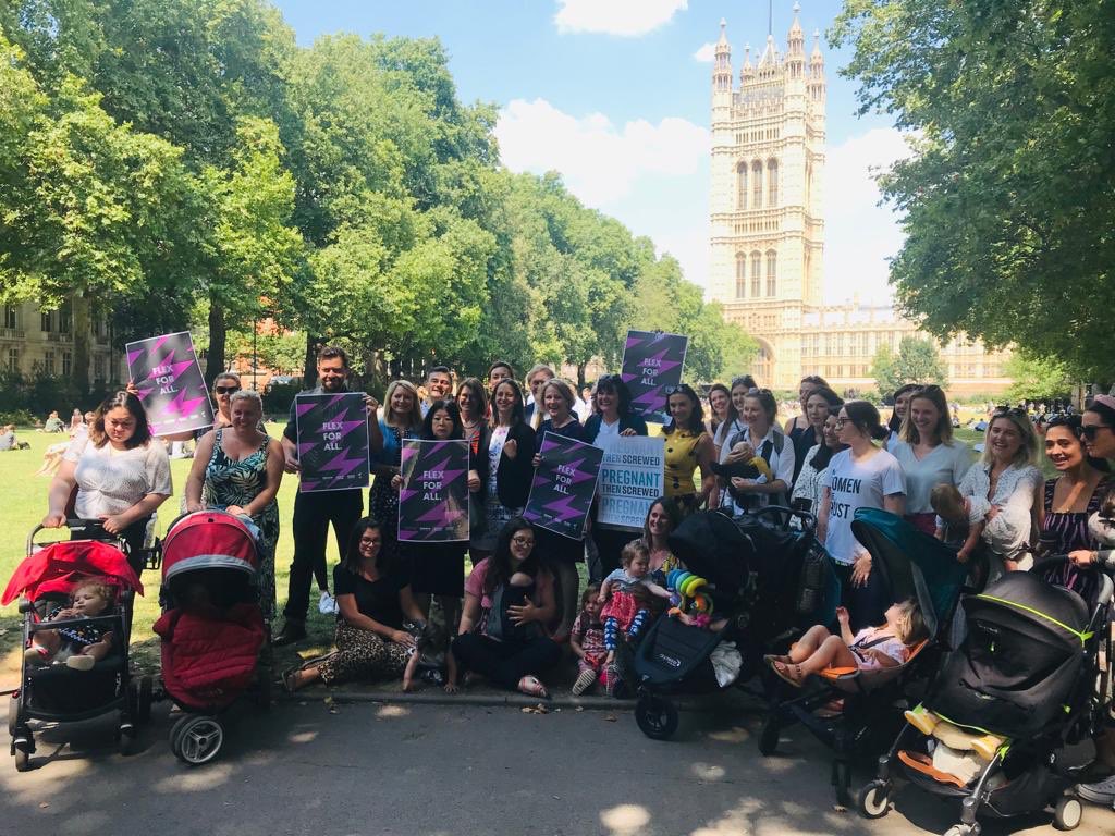 Helen_Whately's tweet image. #FlexforAll photocall - just a handful of the thousands of supporters gathered here in advance of my Flex Working 10 minute rule bill (which I’m introducing to #Parliament later today) @cwowomen
