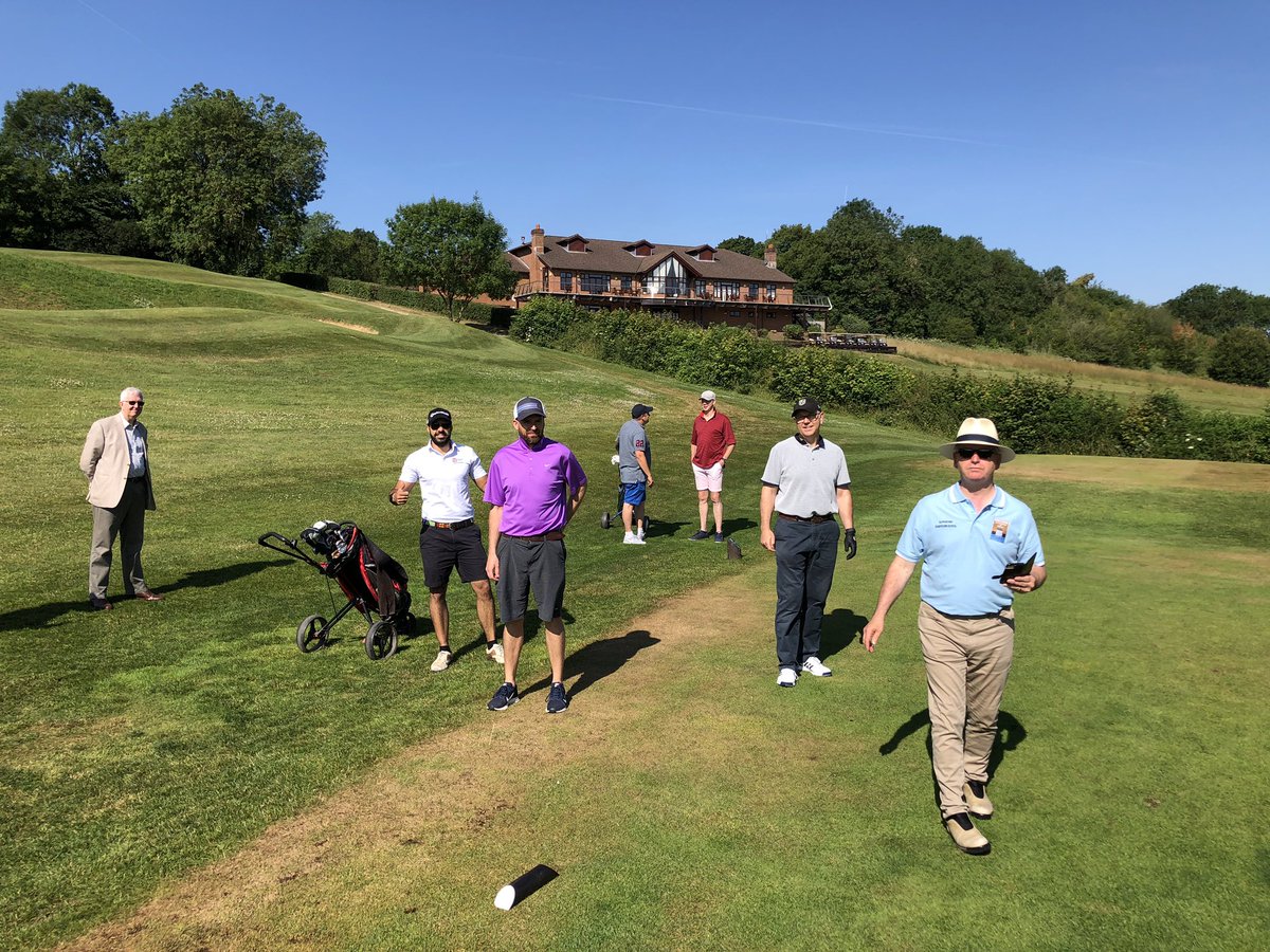 Enjoying a sunny day on the #golfcourse raising money for <a href="/Sunnydown_Sch/">Sunnydown School</a> #bni #bnibuzz <a href="/BNISurrey/">BNI Surrey</a> #bnidayout #networking