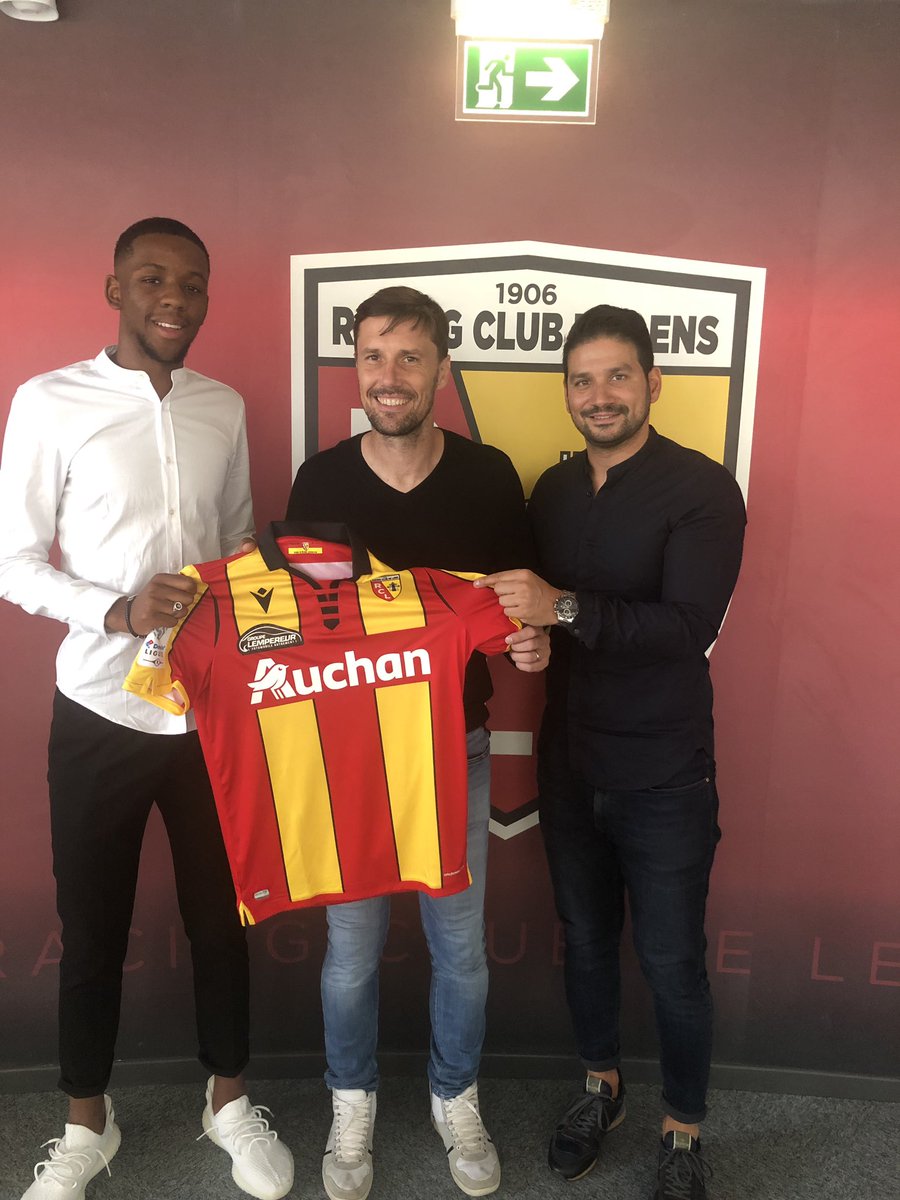 AlfonsoStelli's tweet photo. ✍🏻📃 Fier de vous annoncer la signature de Yann KEMBO @yann_kembo  professionnel pour les 4 prochaines saisons au sein du Racing Club de Lens.
Une nouvelle fois, merci à toi, à ta famille et au club pour la confiance accordée @sporttalentagency 
Merci à mon avocat Sevan karian https://t.co/lrKB4pV2C1