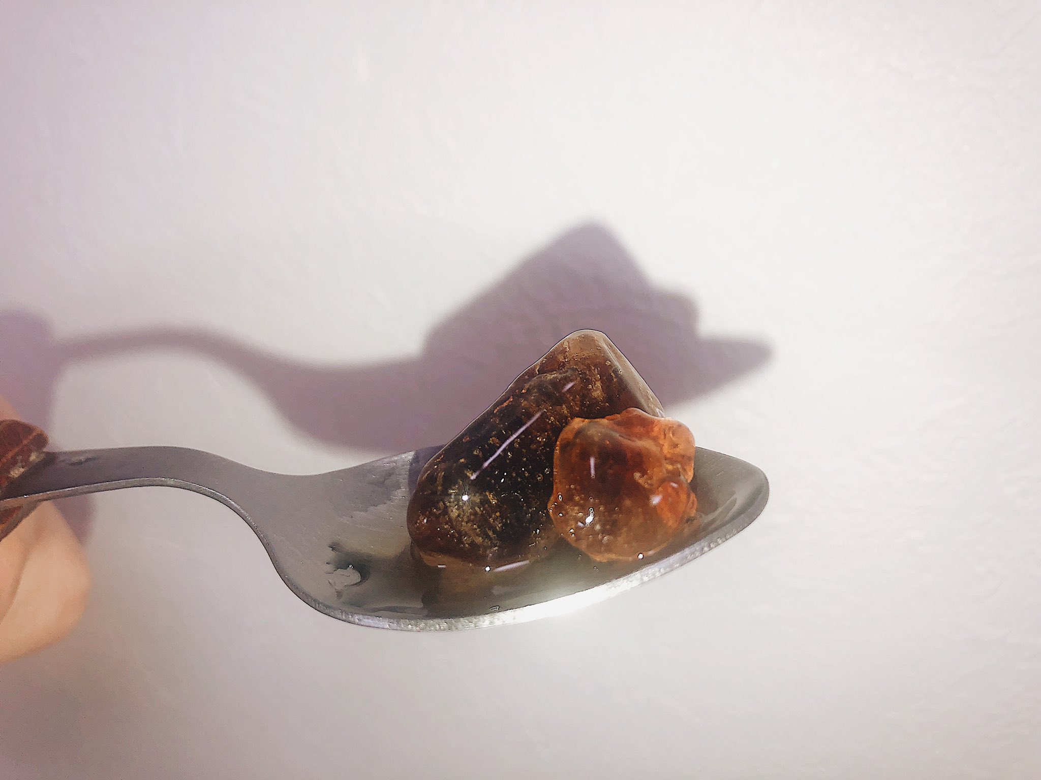 華枝 Hanae ラム酒と糖の相性は最高だということは周知の事実だと思うんだけど Kaldiに売ってる ラムキャンディス は とにかく人を幸福にしてくれる味 紅茶に入れてよし ホットミルクに入れてよし お砂糖も ラムシロップも 最高に美味しい ラム