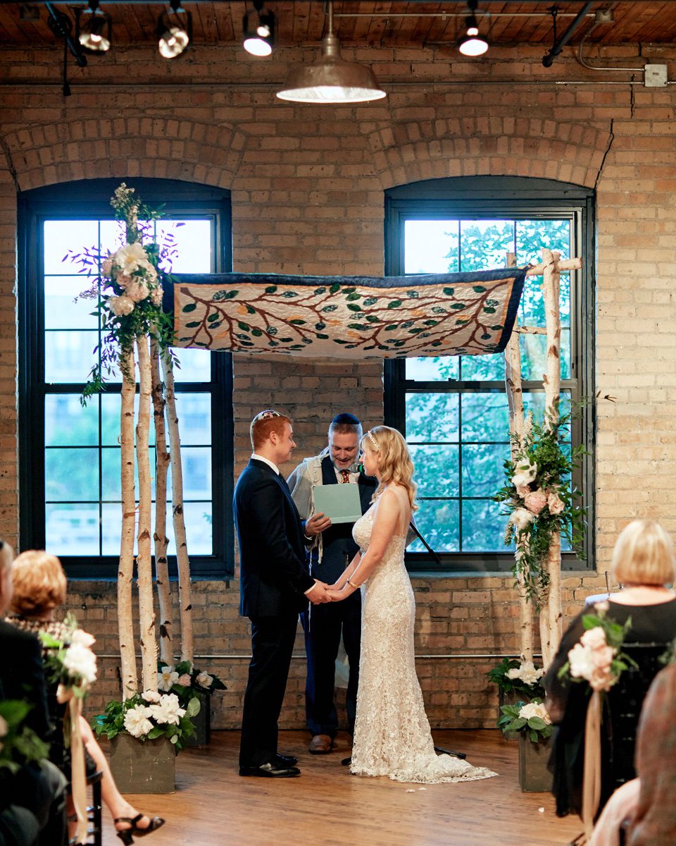 CGSolarArts's tweet image. We love a good chuppah! #jewishweddings #chuppah #mazeltov

📸: @nickfayweddings