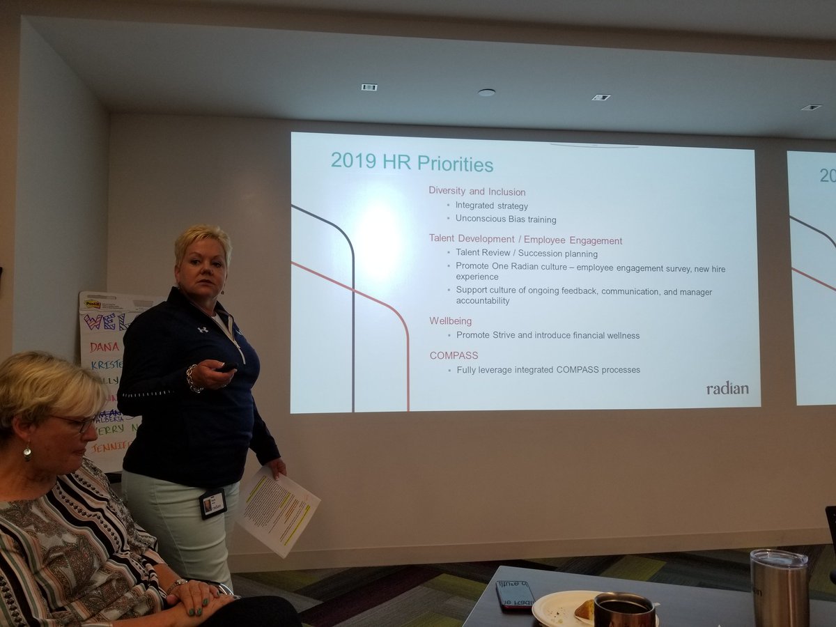 cmkeenan7's tweet photo. Anita Scott kicking things off at the #RadianHRSummit
#Teamwork #collaboration https://t.co/faVMcivSMY